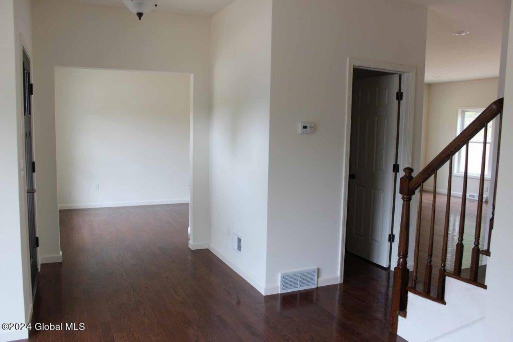 Mechanicville, New York, 12118, United States, 3 Bedrooms Bedrooms, ,3 BathroomsBathrooms,Residential,For Sale,1807596