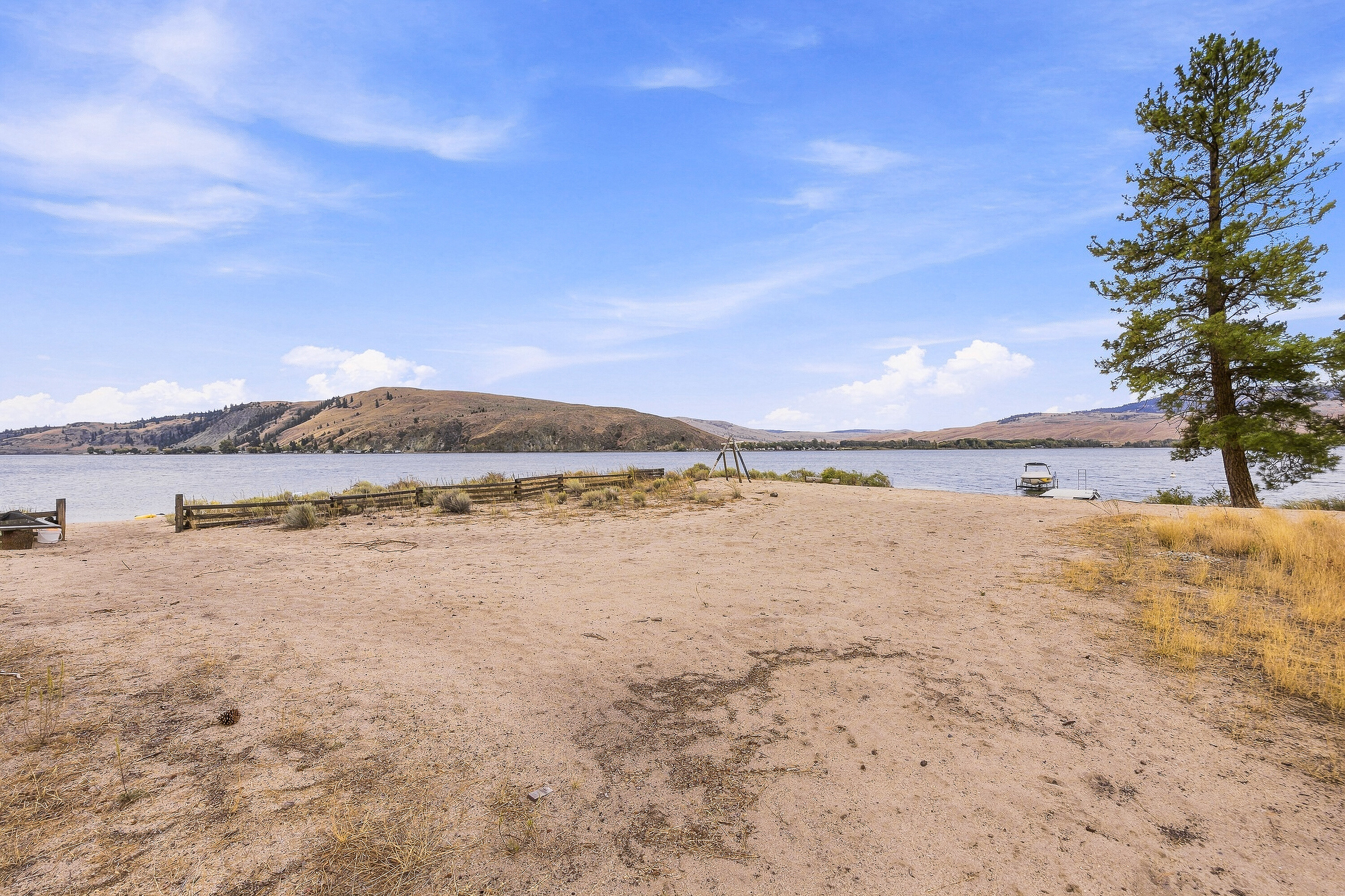  Premier Nicola Lake Estate - 物件實景