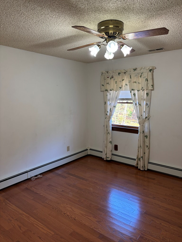 Machipongo, Virginia, 23405, United States, 3 Bedrooms Bedrooms, ,3 BathroomsBathrooms,Residential,For Sale,2003138