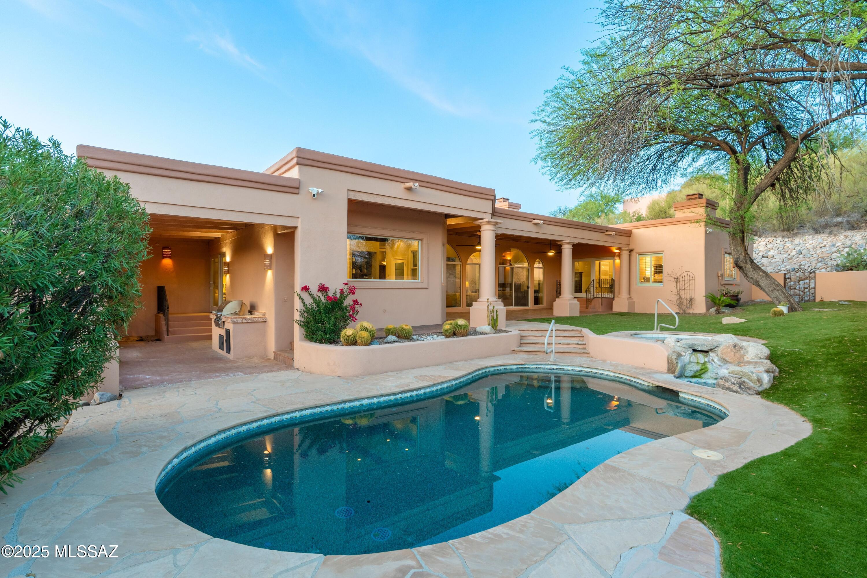 Tucson, Arizona, 85718, United States, 4 Bedrooms Bedrooms, ,4 BathroomsBathrooms,Residential,For Sale,1837380