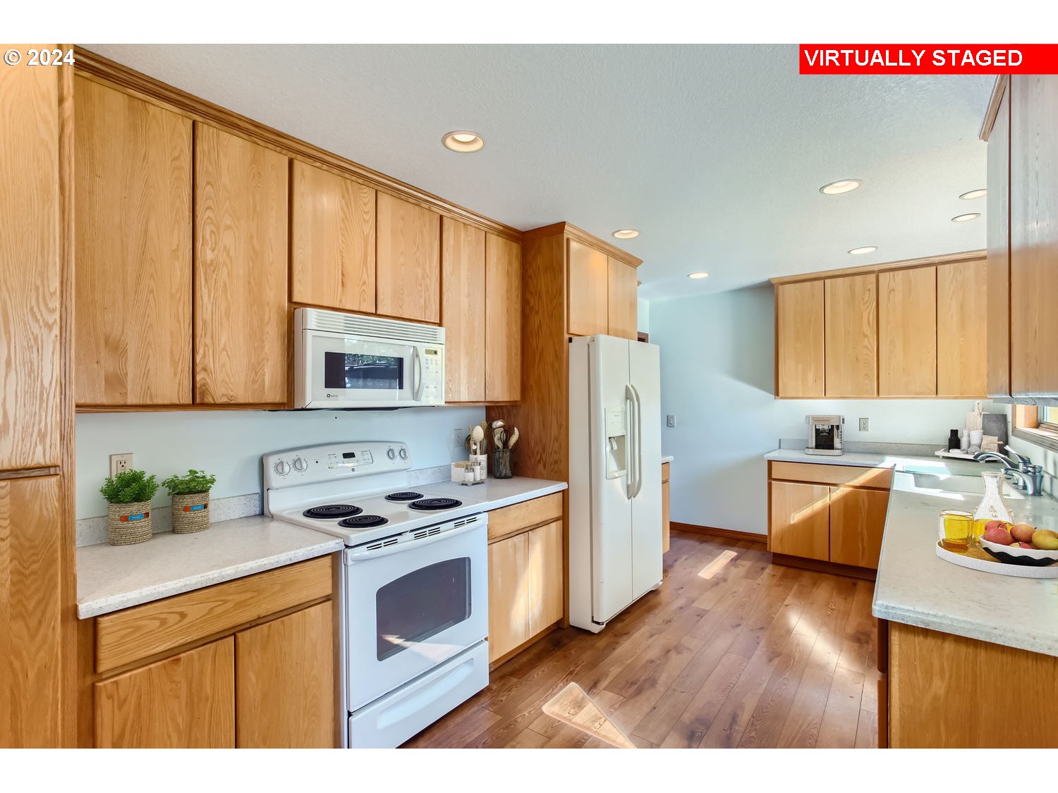 Oregoncity, Oregon, 97045, United States, 3 Bedrooms Bedrooms, ,2 BathroomsBathrooms,Residential,For Sale,1879834