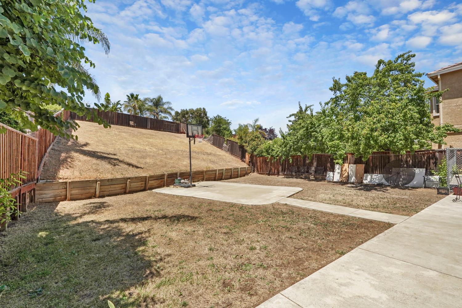 Antioch, California, 94531, United States, 6 Bedrooms Bedrooms, ,3 BathroomsBathrooms,Residential,For Sale,2005490