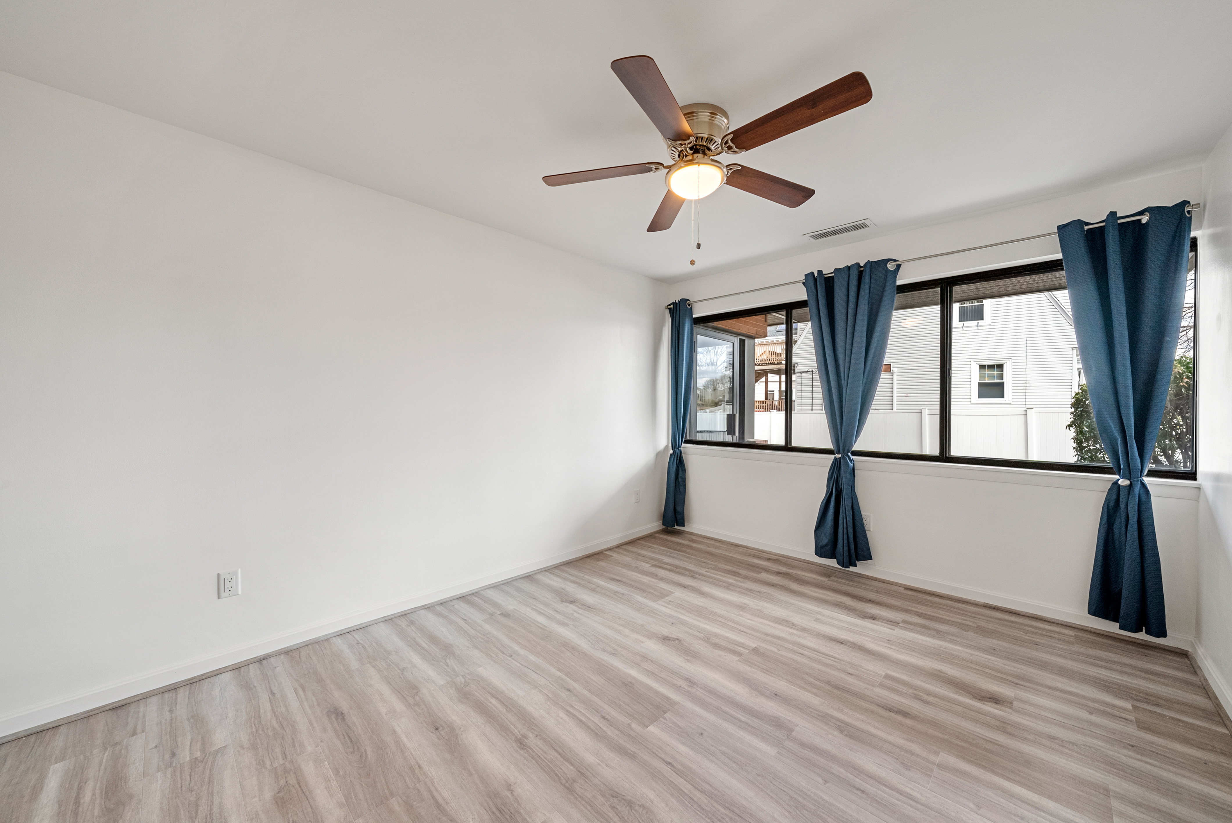  1 Carey Circle, Revere, MA, 02151 - 物件實景