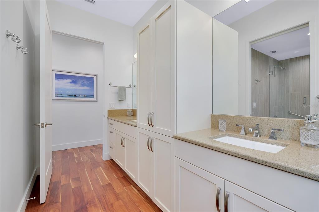 Sarasota, Florida, 34236, United States, 5 Bedrooms Bedrooms, ,6 BathroomsBathrooms,Residential,For Sale,1994803