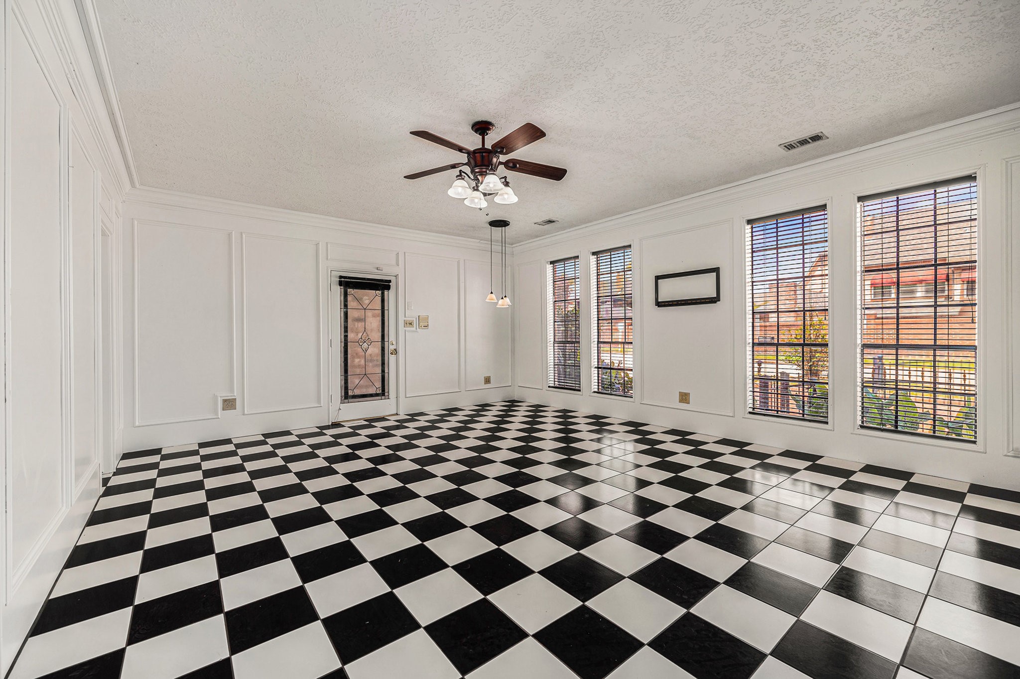 Spring, Texas, 77379, United States, 5 Bedrooms Bedrooms, ,8 BathroomsBathrooms,Residential,For Sale,1906777
