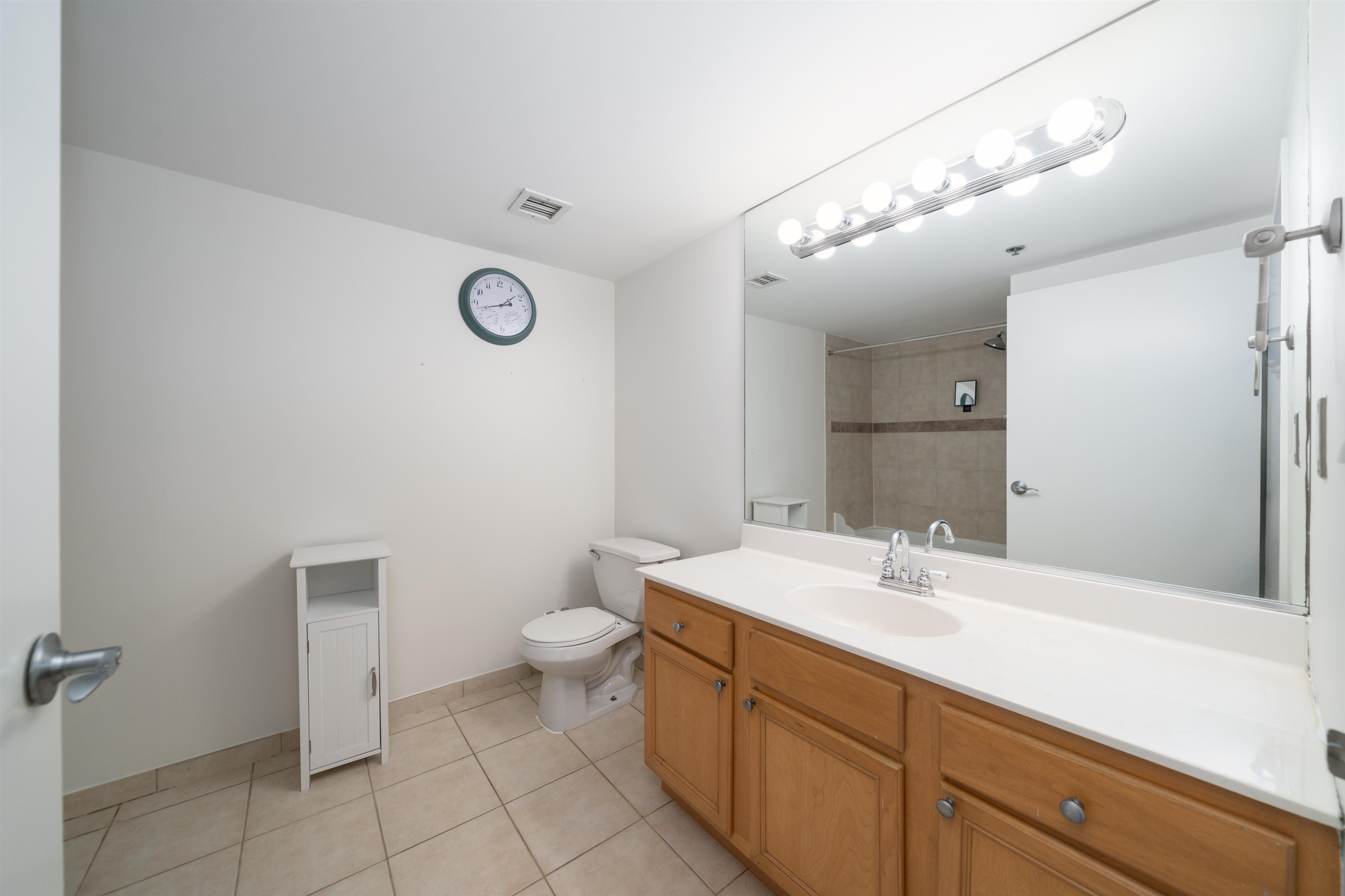 Hoboken, New Jersey, 07030, United States, 2 Bedrooms Bedrooms, ,2 BathroomsBathrooms,Residential,For Sale,1941691