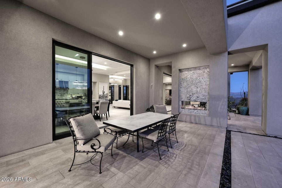 Scottsdale, Arizona, 85255, United States, 3 Bedrooms Bedrooms, ,Residential,For Sale,2009279