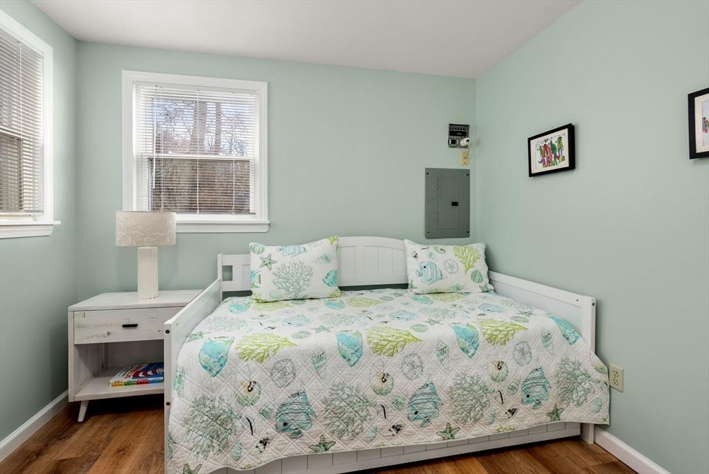 Holland, Massachusetts, 01521, United States, 3 Bedrooms Bedrooms, ,2 BathroomsBathrooms,Residential,For Sale,1864446