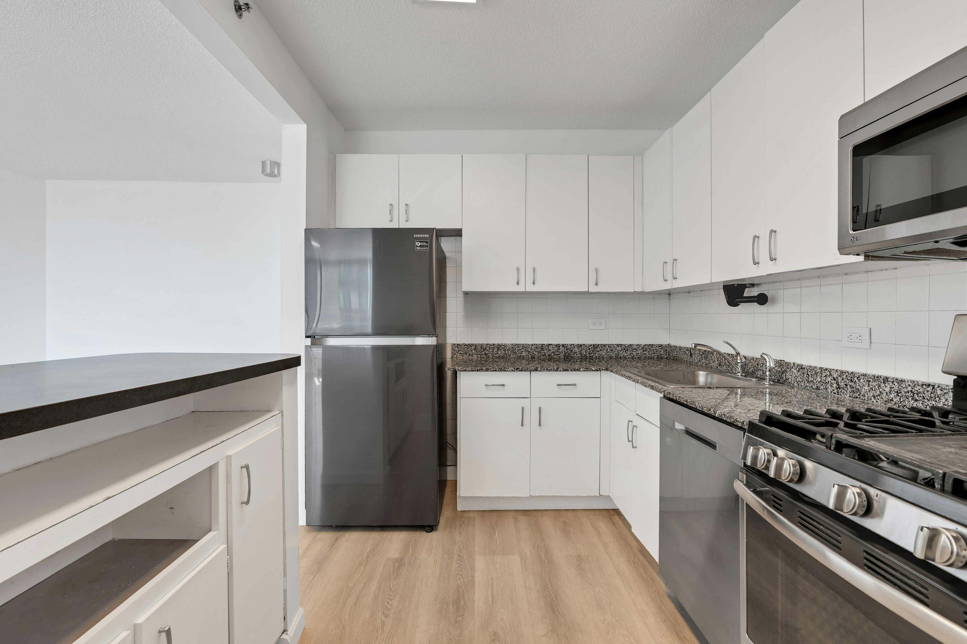  45 River Dr.  #702, Jersey City, NJ 07302 - 物件實景