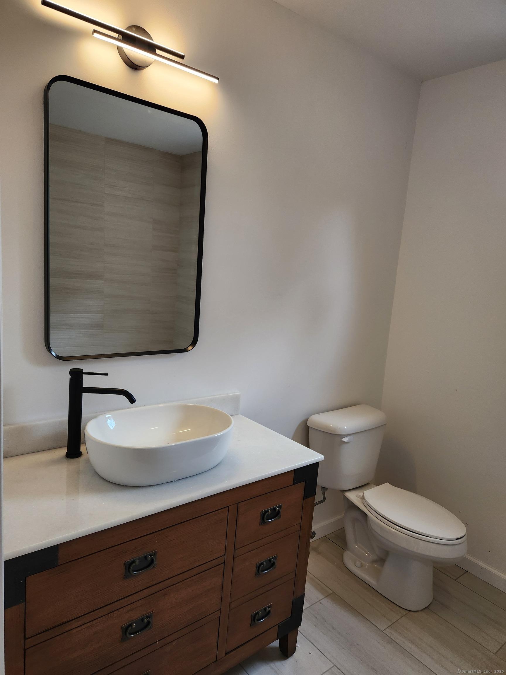 East Haddam, Connecticut, 06469, United States, 3 Bedrooms Bedrooms, ,3 BathroomsBathrooms,Residential,For Sale,1983406