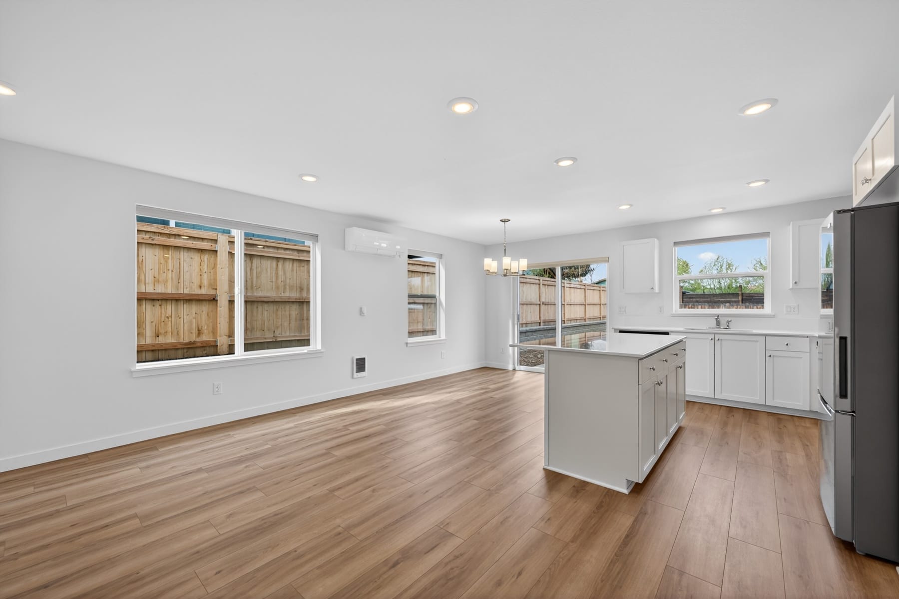  750 NE Rickenbacker Road Madras, OR 97741 - 物件實景