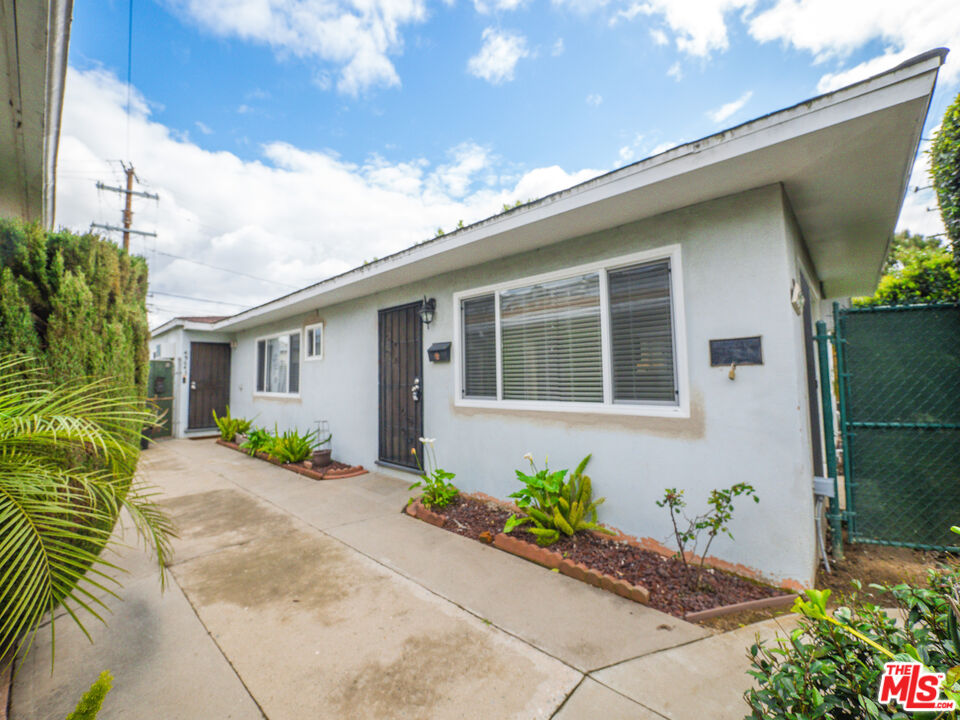 Los Angeles, California, 90066, United States, 4 Bedrooms Bedrooms, ,Residential,For Sale,1705124