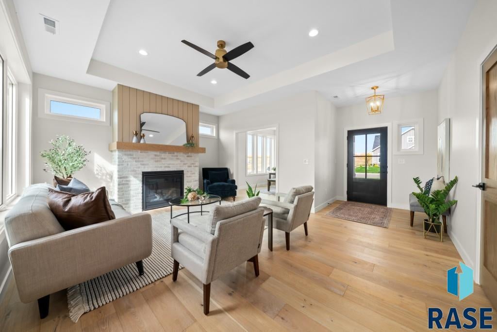 Sioux Falls, South Dakota, 57110, United States, 2 Bedrooms Bedrooms, ,2 BathroomsBathrooms,Residential,For Sale,2005980