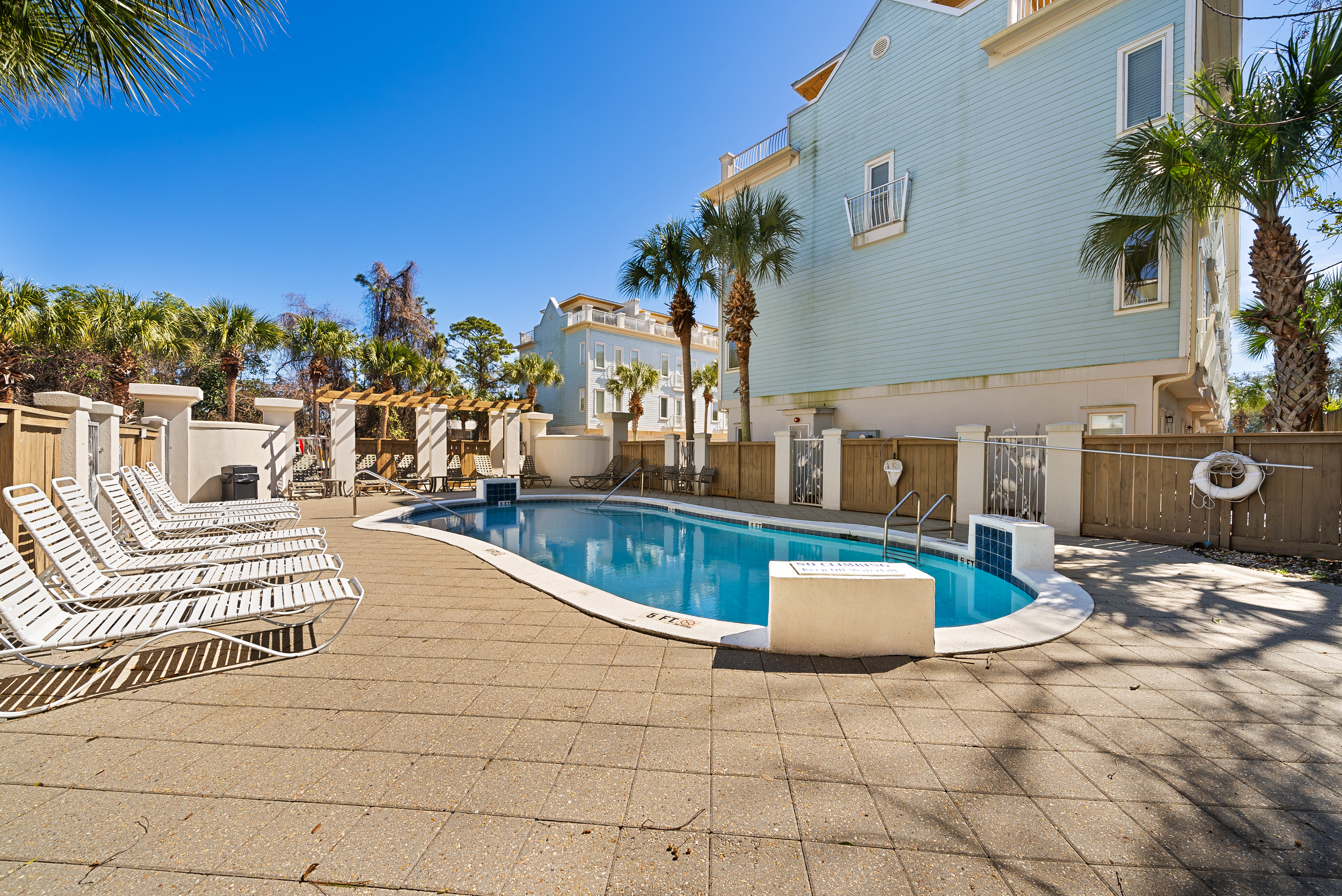  Remodeled End-Unit Townhome With gulf Views And Rooftop Retreat - 物件實景