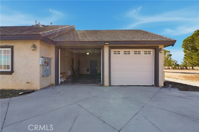 Lancaster, California, 93536, United States, 4 Bedrooms Bedrooms, ,3 BathroomsBathrooms,Residential,For Sale,1996396