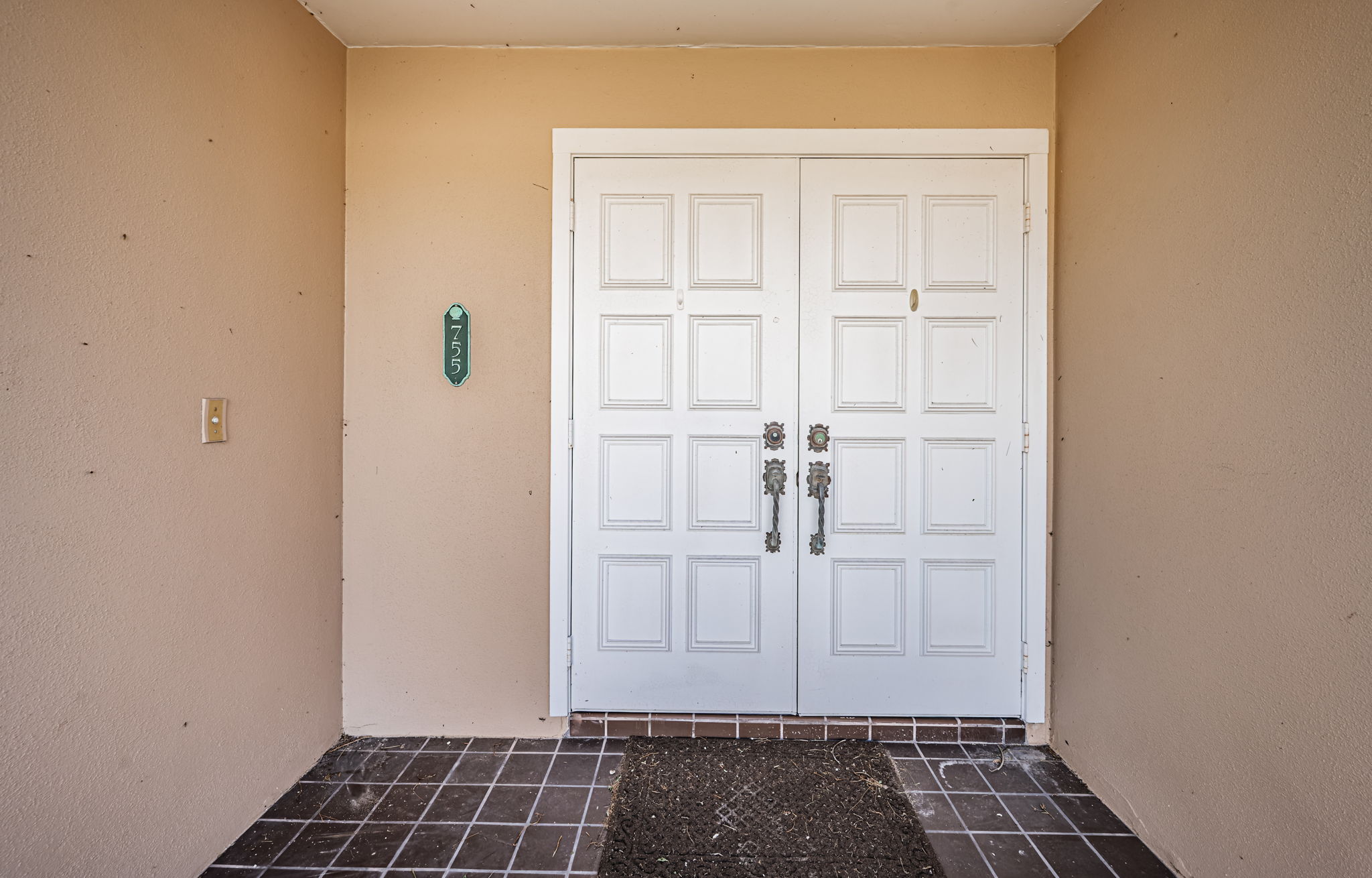 Treasure Island, Florida, 33706, United States, 3 Bedrooms Bedrooms, ,2 BathroomsBathrooms,Residential,For Sale,1976468