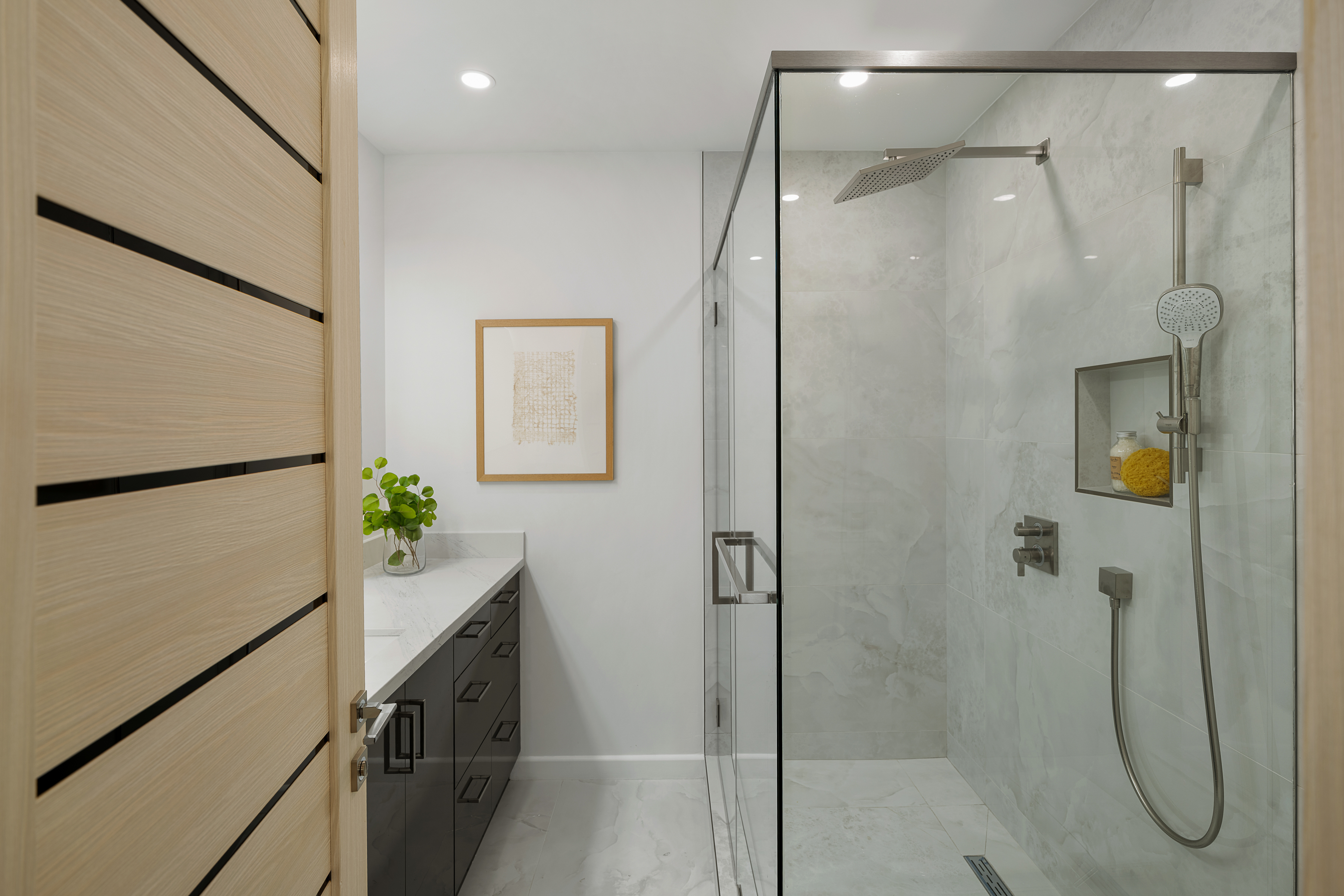  2119 Ewing St - 物件實景