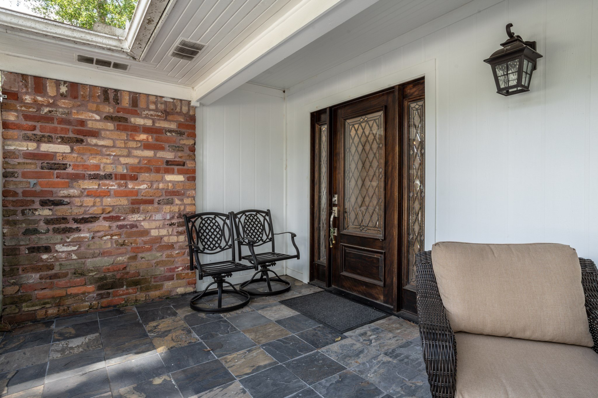 Houston, Texas, 77024, United States, 3 Bedrooms Bedrooms, ,2 BathroomsBathrooms,Residential,For Sale,2048860
