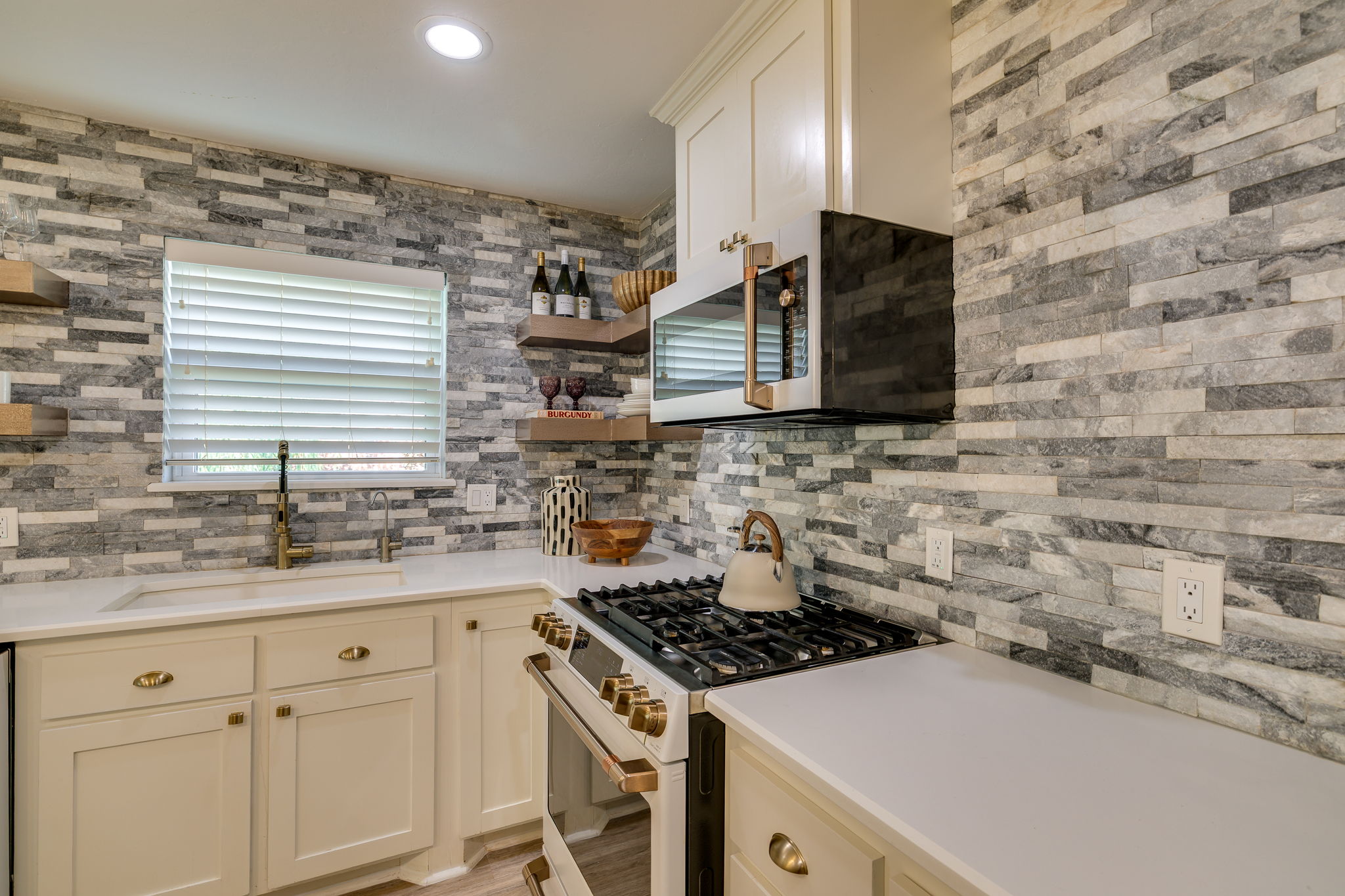  2405 Northwest 59th Street, Oklahoma City, OK 73112 - 物件實景