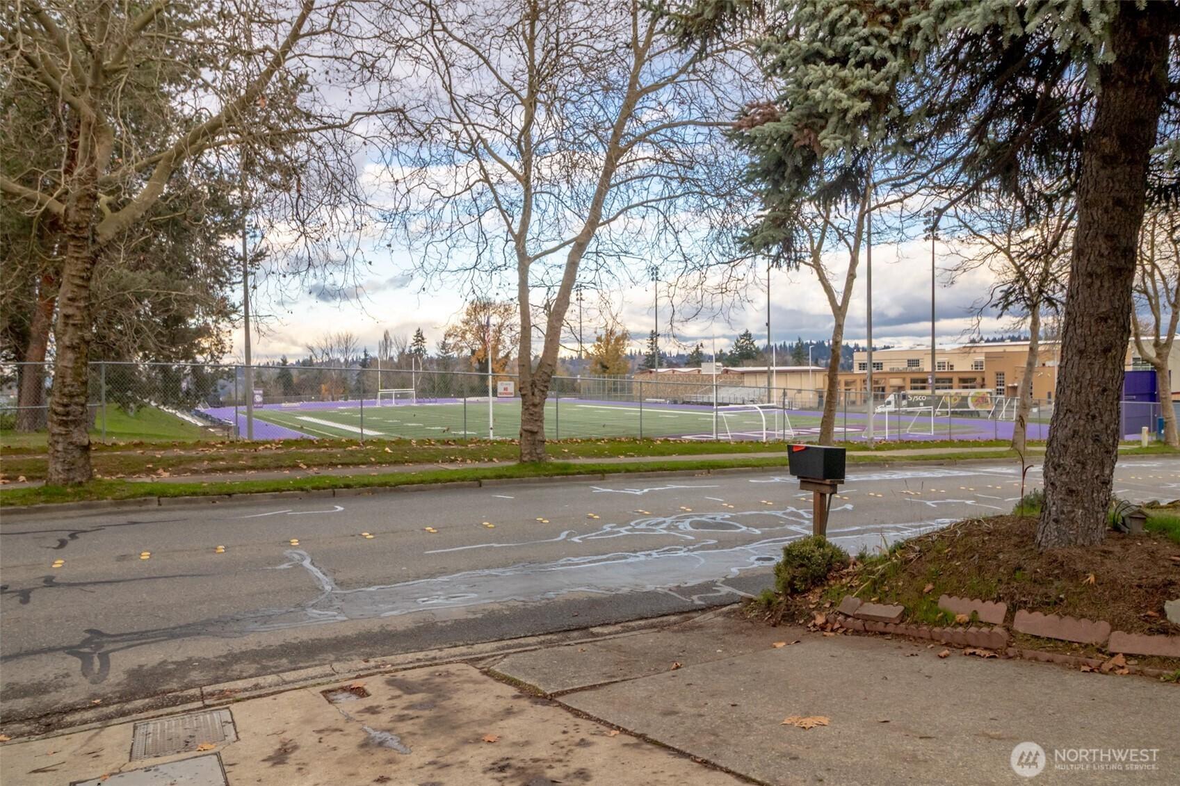 TUKWILA, Washington, 98168, United States, 2 Bedrooms Bedrooms, ,1 BathroomBathrooms,Residential,For Sale,2003003