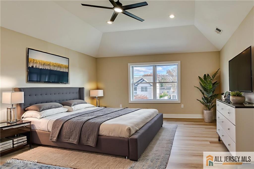 South River, New Jersey, 08882, United States, 5 Bedrooms Bedrooms, ,4 BathroomsBathrooms,Residential,For Sale,1995438