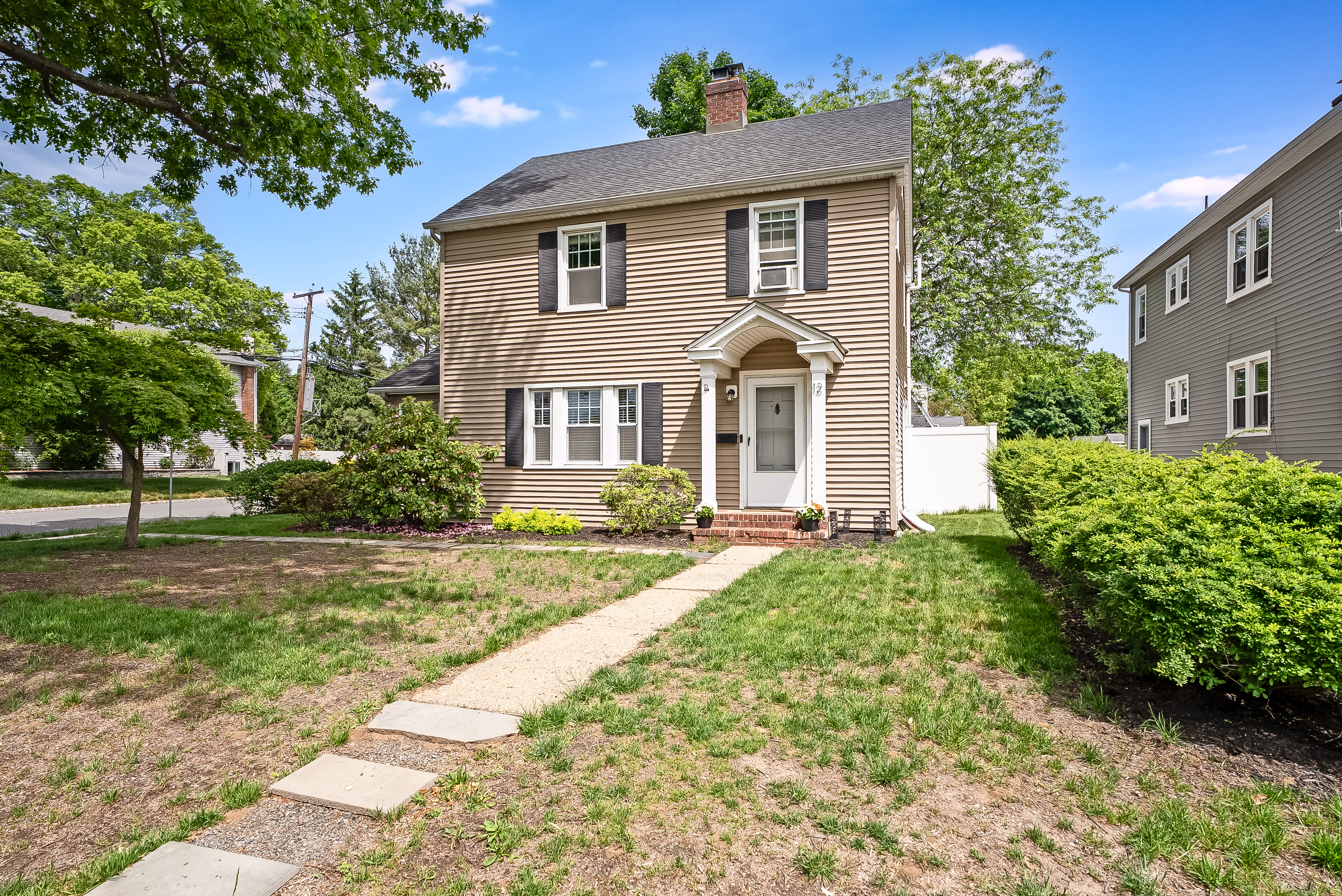  ?Fairchild? Lovely Warm and Inviting Side-Hall Colonial - 物件實景