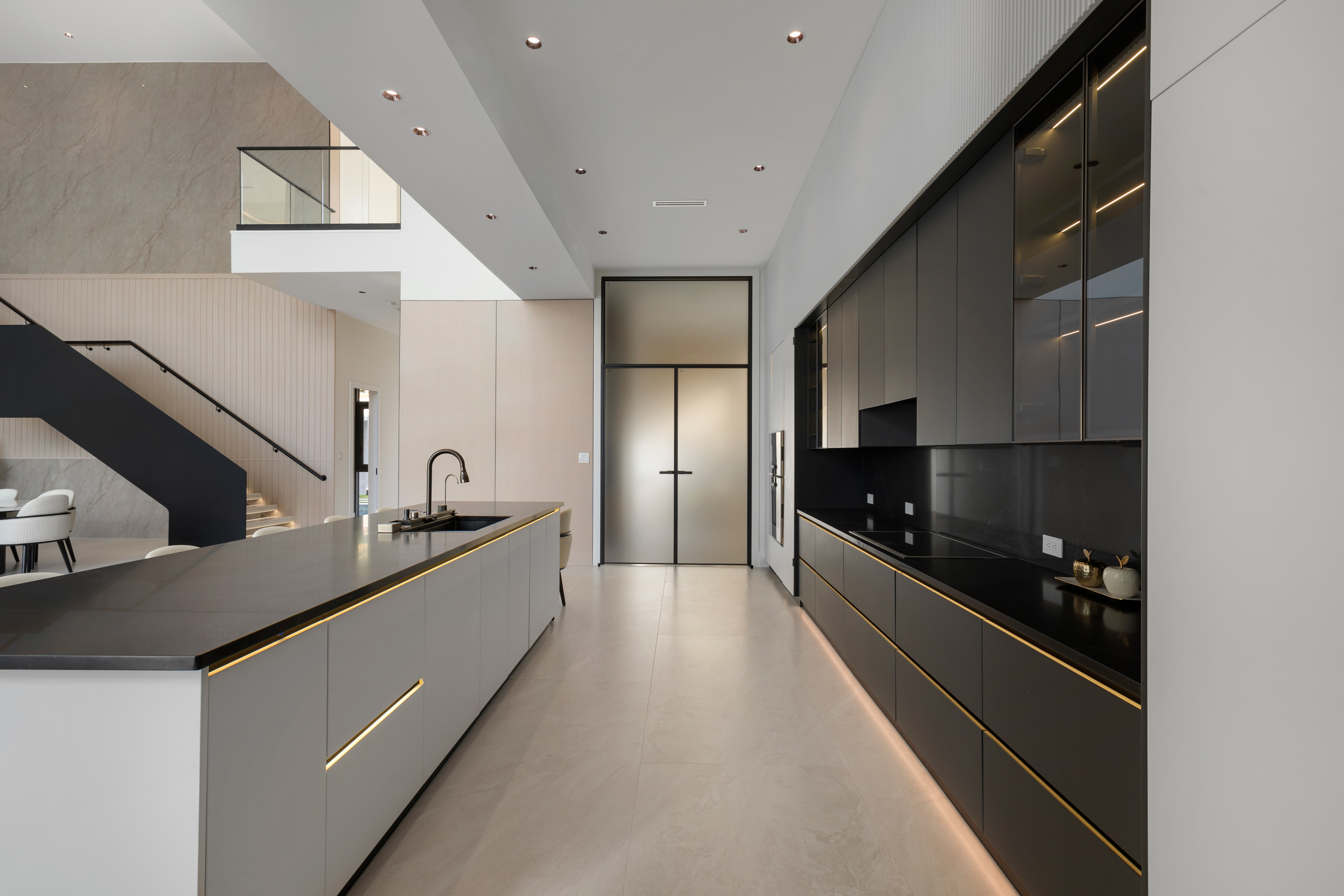  Bold Contemporary Estate for Elevated Living - 物件實景