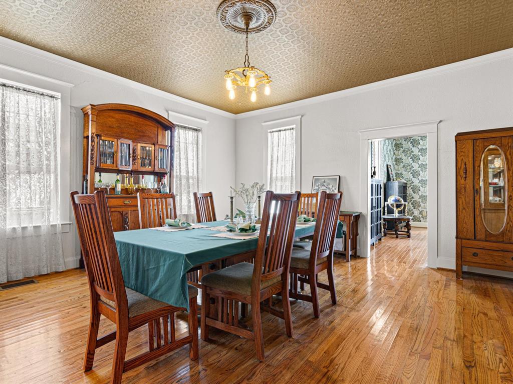 Waxahachie, Texas, 75165, United States, 5 Bedrooms Bedrooms, ,3 BathroomsBathrooms,Residential,For Sale,1983895