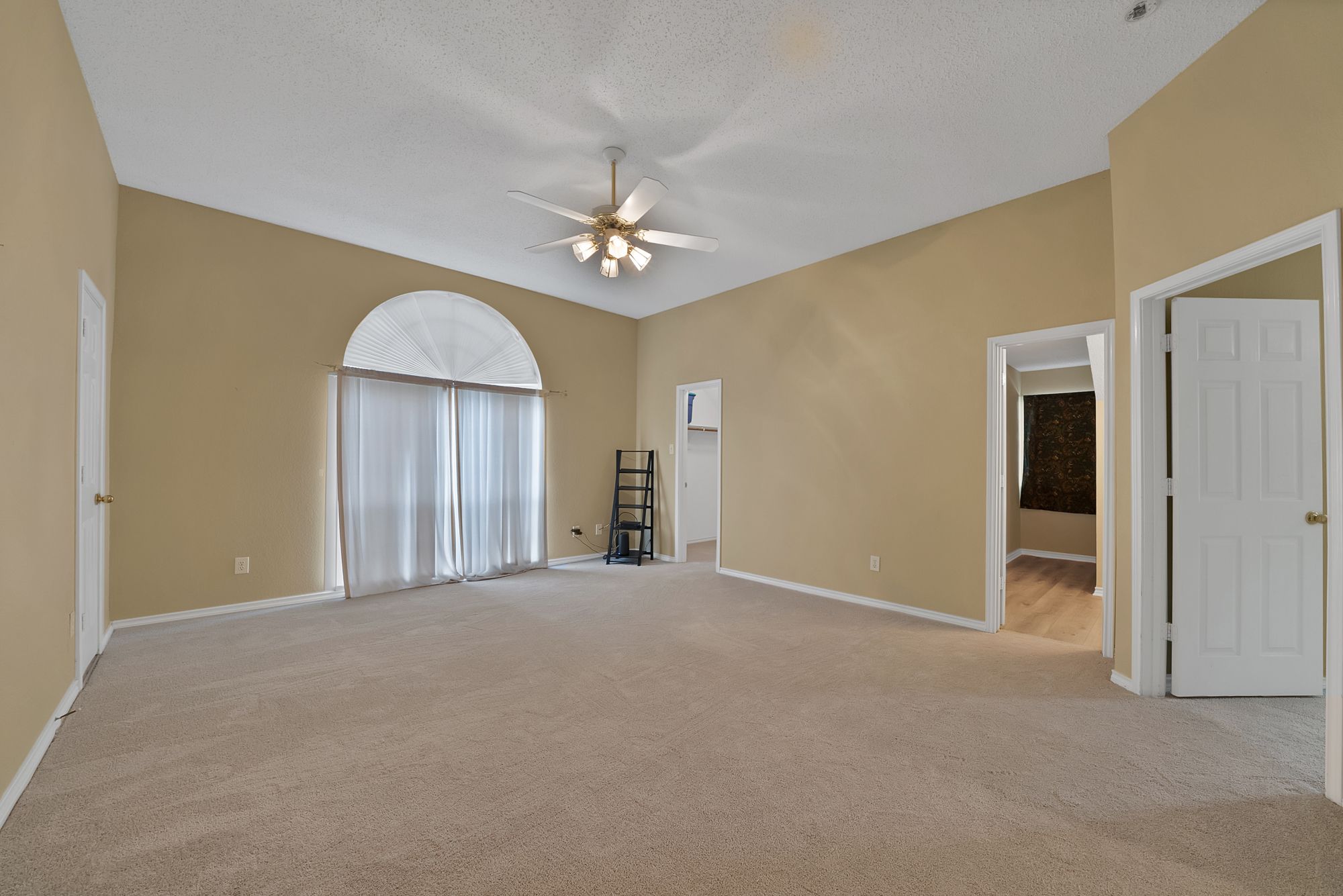  2129 Brentcove Drive, Grapevine, TX, 76051 - 物件實景