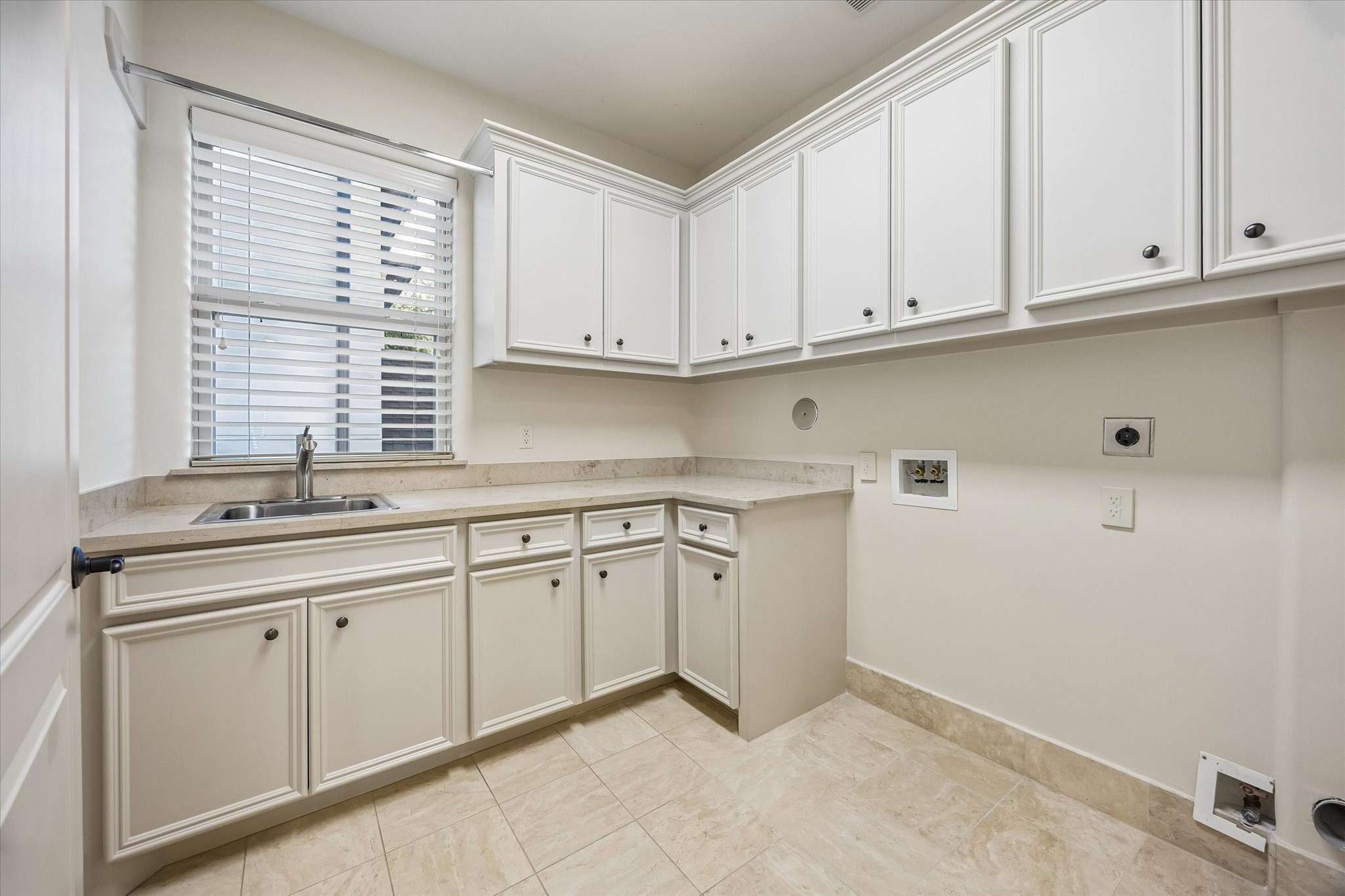  2531 Swift Boulevard - 物件實景