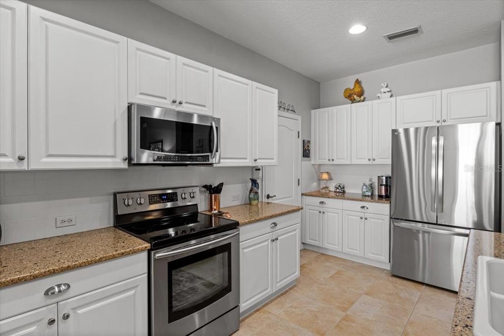 Parrish, Florida, 34219, United States, 3 Bedrooms Bedrooms, ,2 BathroomsBathrooms,Residential,For Sale,1804422