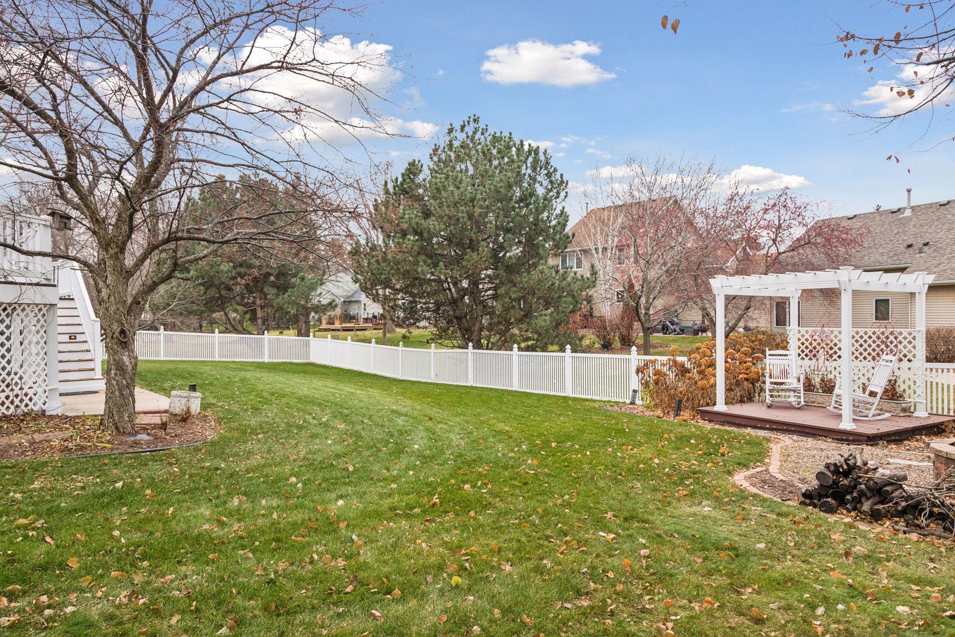 Woodbury, Minnesota, 55129, United States, 5 Bedrooms Bedrooms, ,3 BathroomsBathrooms,Residential,For Sale,1998443