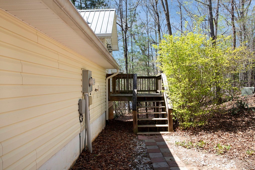 Hayesville, North Carolina, 28904, United States, 4 Bedrooms Bedrooms, ,4 BathroomsBathrooms,Residential,For Sale,1758392
