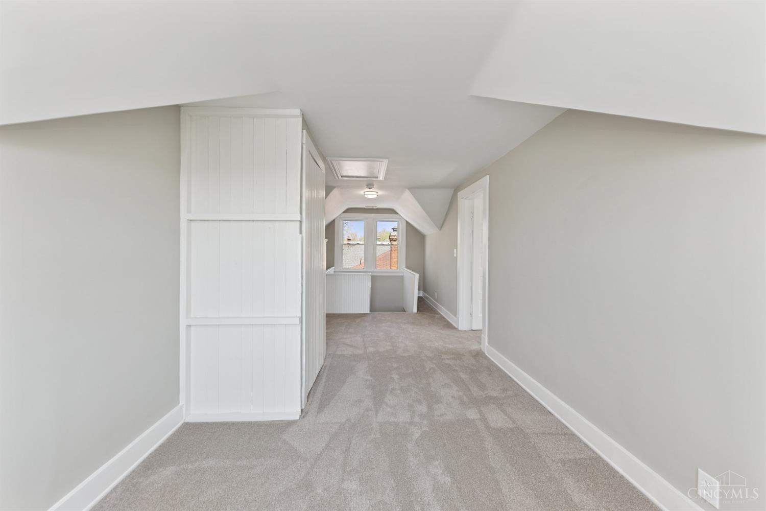 Cincinnati, Ohio, 45227, United States, 5 Bedrooms Bedrooms, ,3 BathroomsBathrooms,Residential,For Sale,1939173