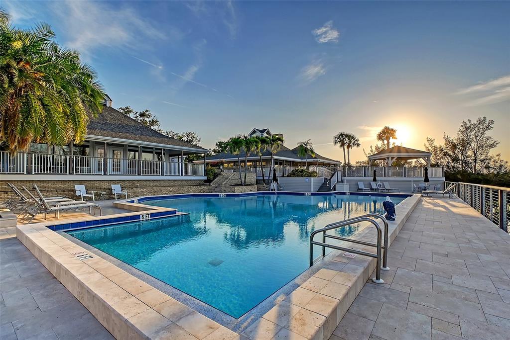 Bradenton, Florida, 34210, United States, 2 Bedrooms Bedrooms, ,3 BathroomsBathrooms,Residential,For Sale,1793424