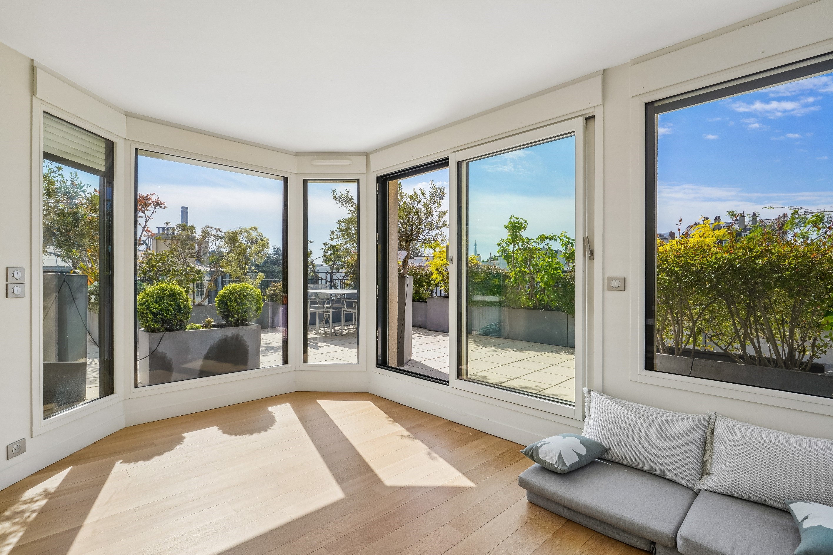  Neuilly – Boulevard Inkermann / Pasteur School Catchment Area. Penthouse in exc… - 物件實景