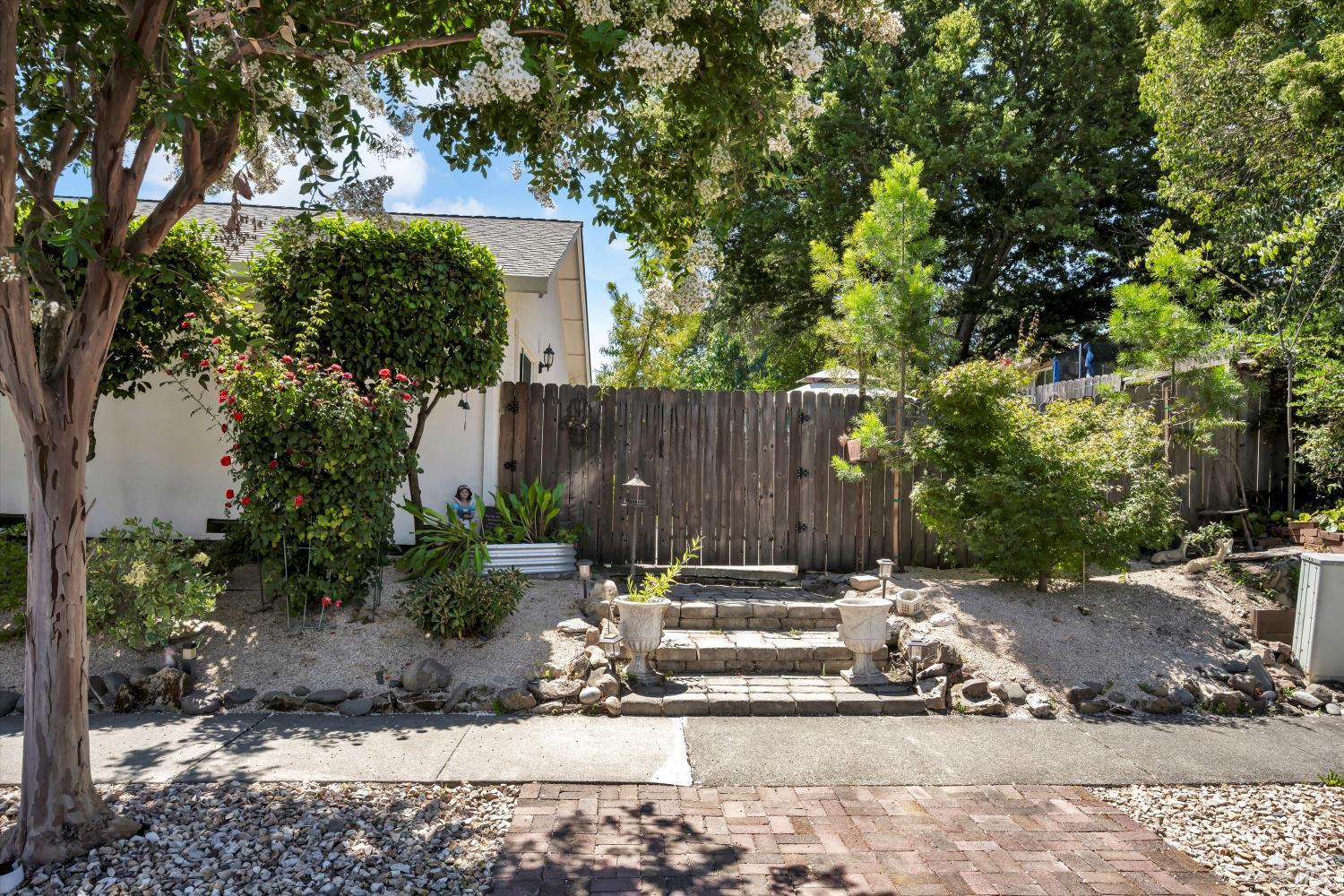 Napa, California, 94558, United States, 4 Bedrooms Bedrooms, ,2 BathroomsBathrooms,Residential,For Sale,1926171