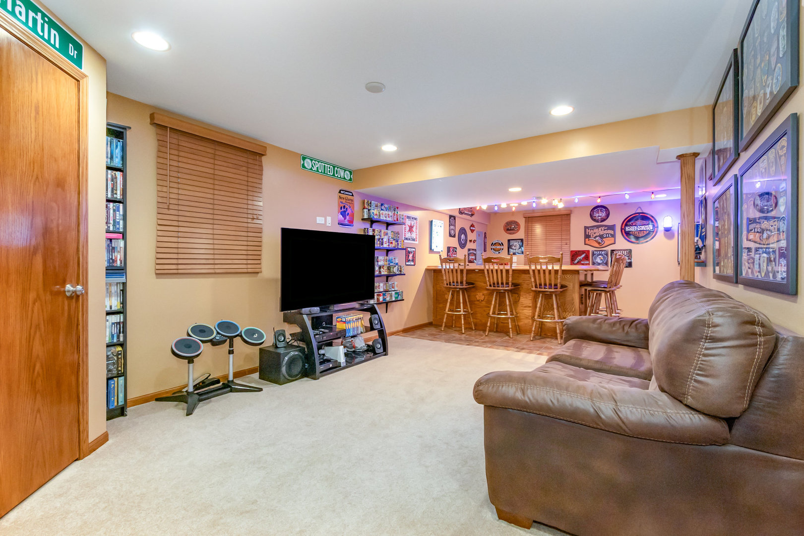 New Lenox, Illinois, 60451, United States, 4 Bedrooms Bedrooms, ,4 BathroomsBathrooms,Residential,For Sale,1983658