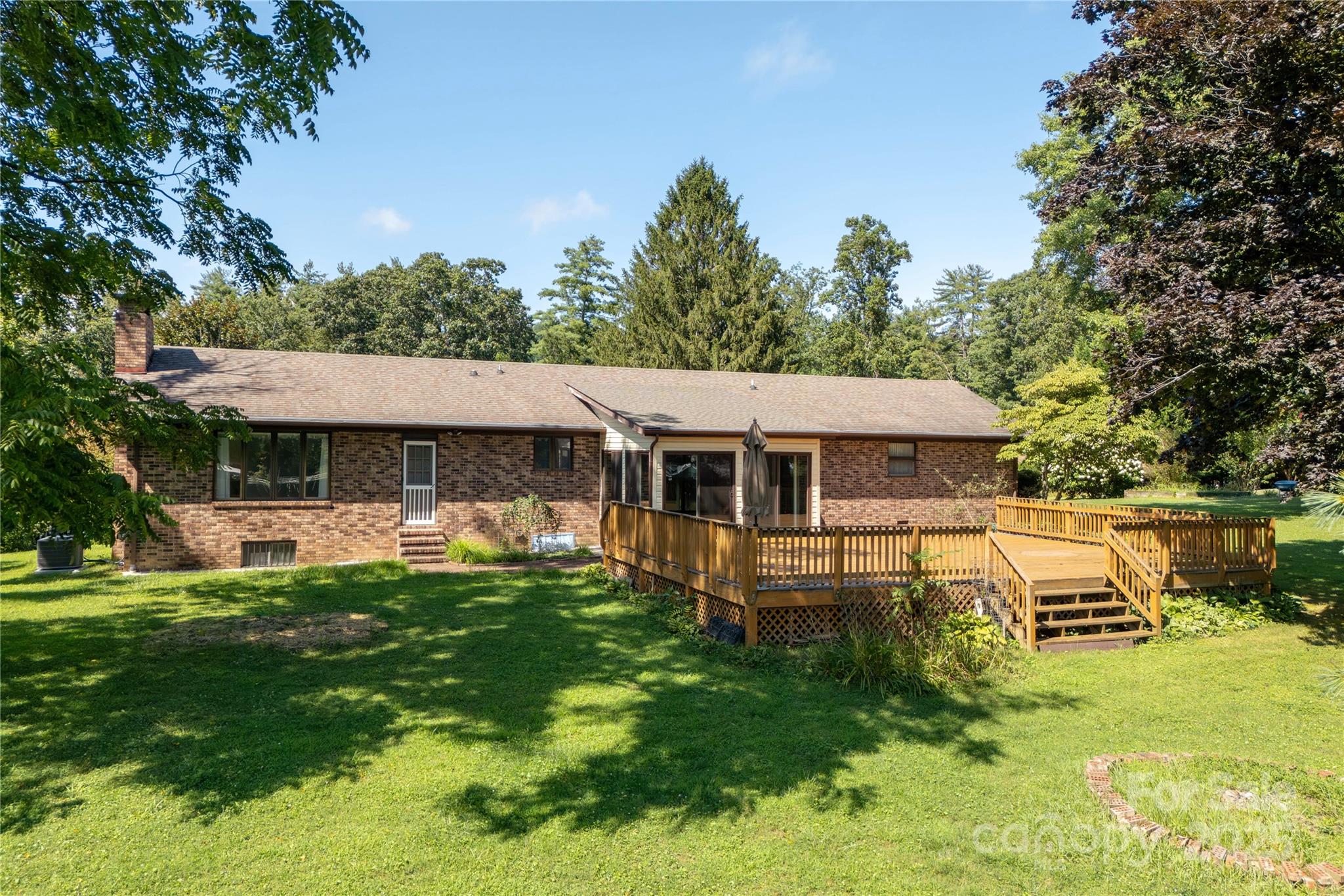 Hendersonville, North Carolina, 28791, United States, 3 Bedrooms Bedrooms, ,2 BathroomsBathrooms,Residential,For Sale,1910646
