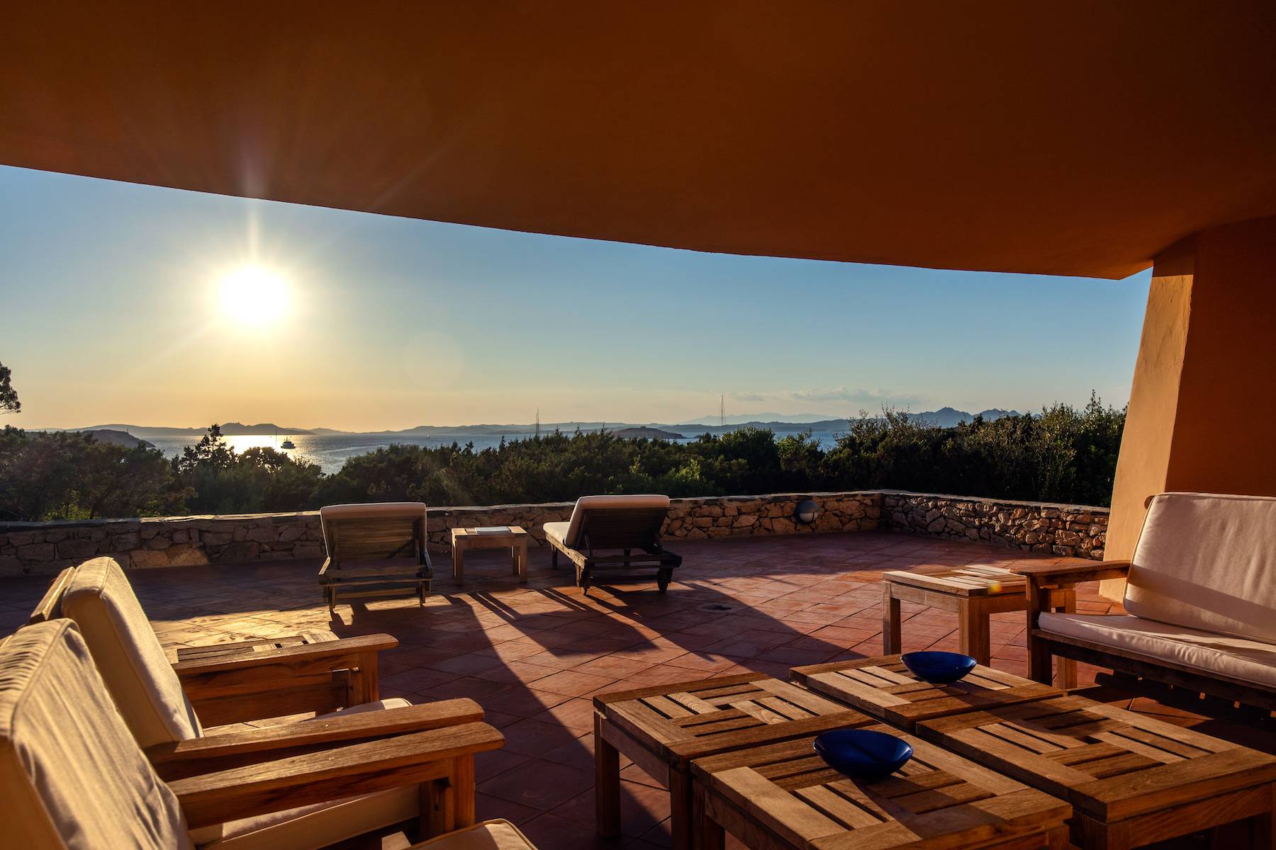 Sunset view villa near the water at Liscia di Vacca 