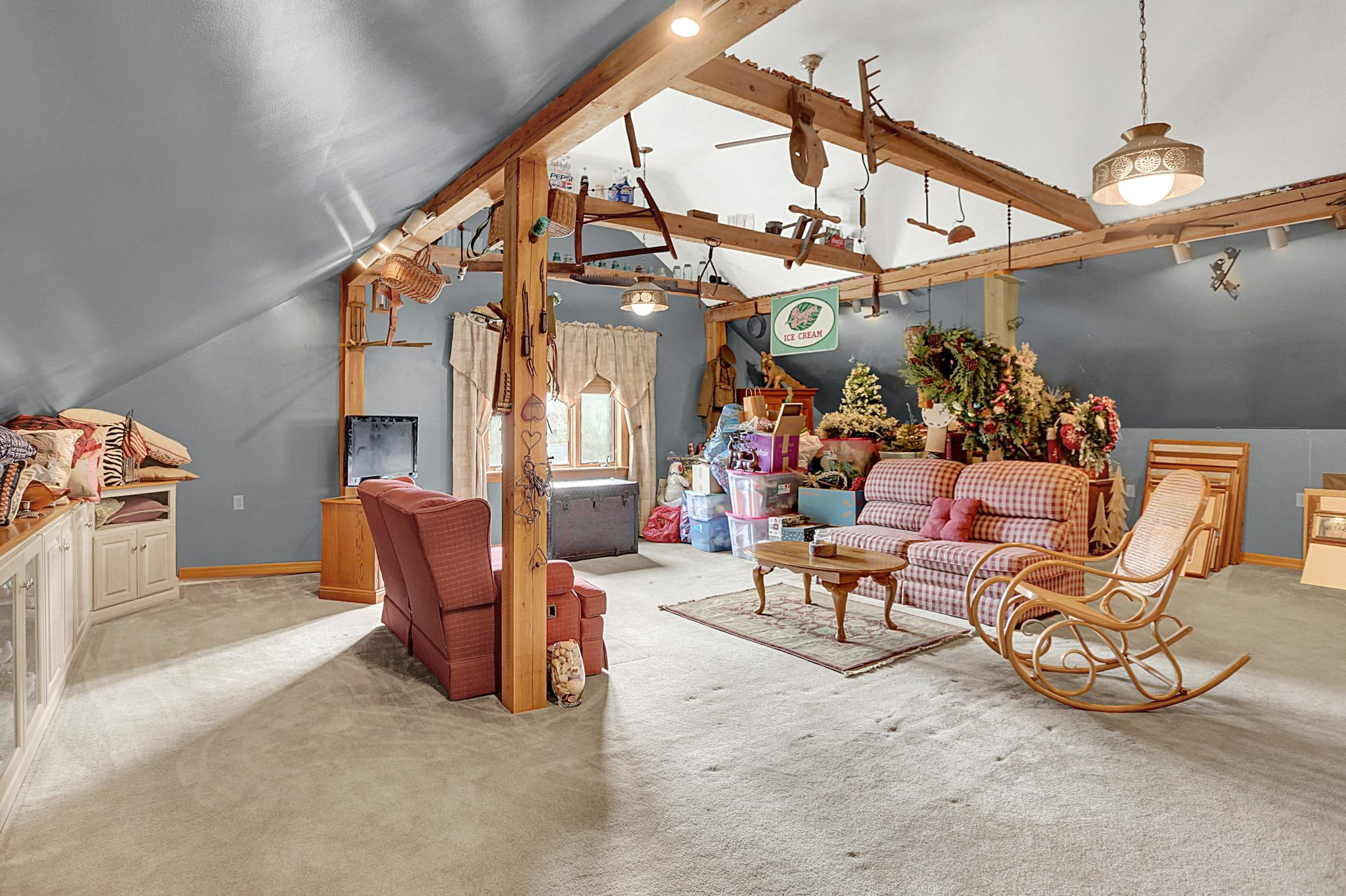 Thompsontown, Pennsylvania, 17094, United States, 4 Bedrooms Bedrooms, ,3 BathroomsBathrooms,Residential,For Sale,1981637