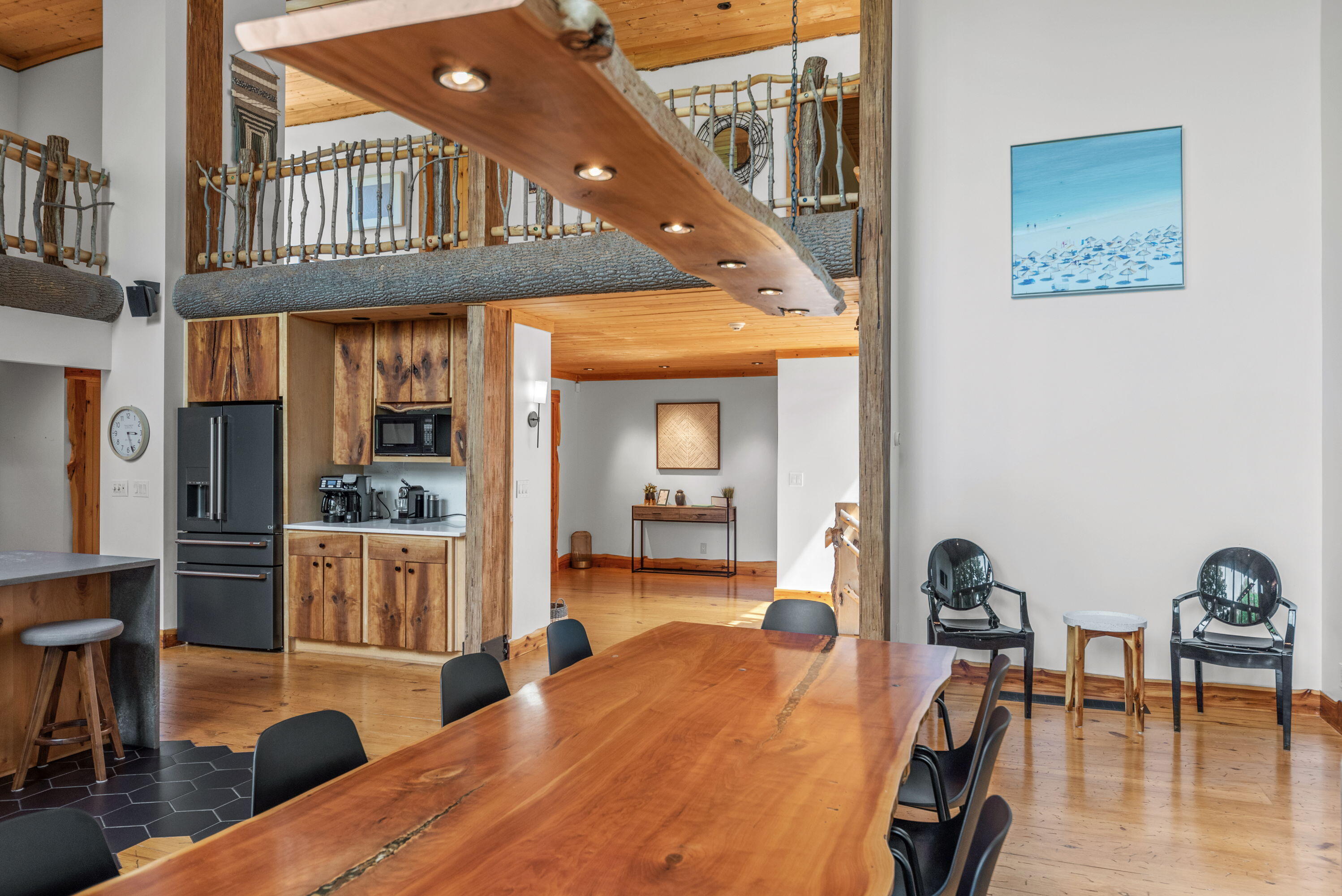 Lakeside, Michigan, 49116, United States, 3 Bedrooms Bedrooms, ,3 BathroomsBathrooms,Residential,For Sale,1926204