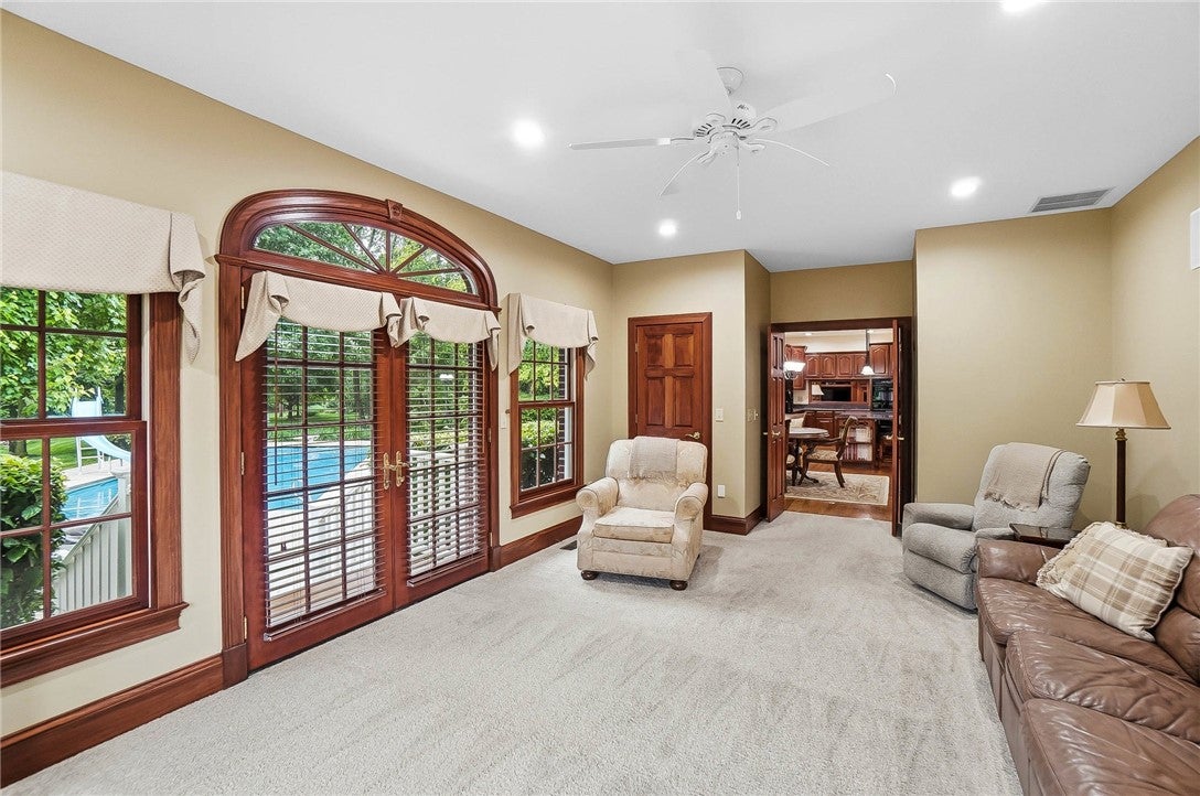 Dayton, Ohio, 45458, United States, 4 Bedrooms Bedrooms, ,5 BathroomsBathrooms,Residential,For Sale,2048387