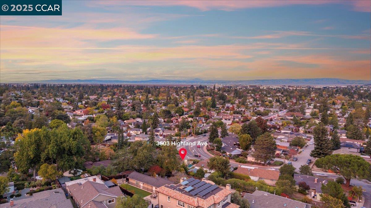 Redwood City, California, 94062, United States, 4 Bedrooms Bedrooms, ,3 BathroomsBathrooms,Residential,For Sale,1989163