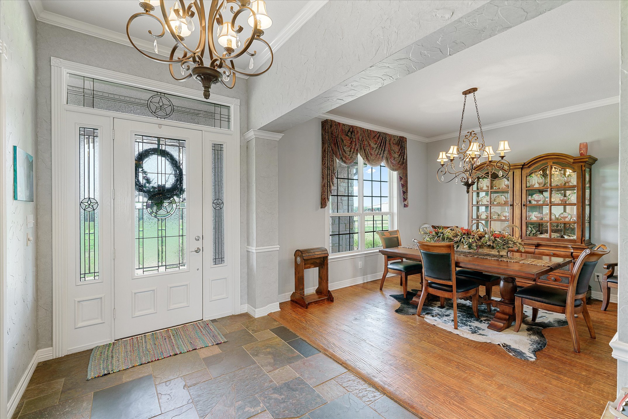 Grand Saline, Texas, 75140, United States, 3 Bedrooms Bedrooms, ,4 BathroomsBathrooms,Residential,For Sale,1977642