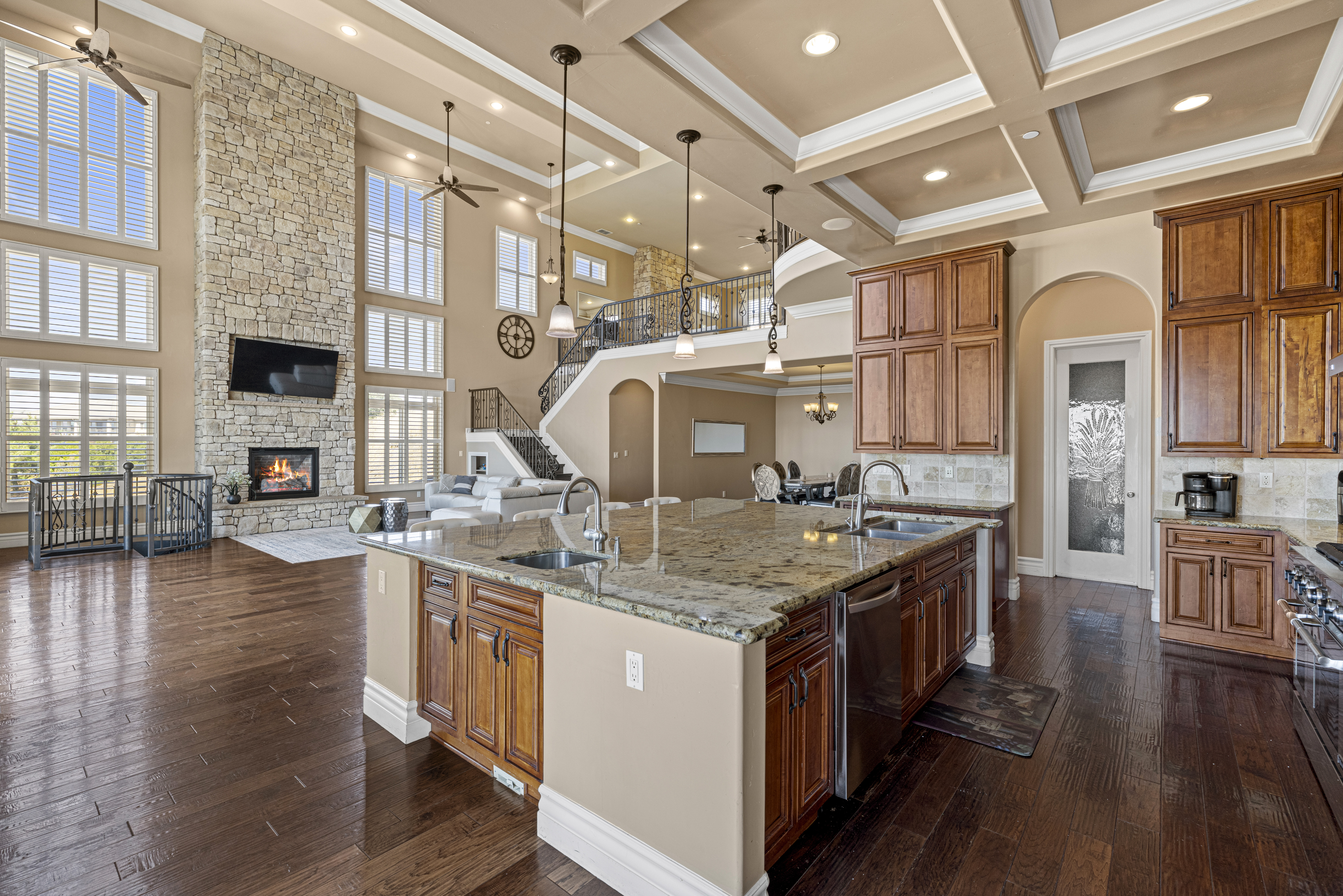  477 Serpa Way, Folsom, CA 95630 - 物件實景