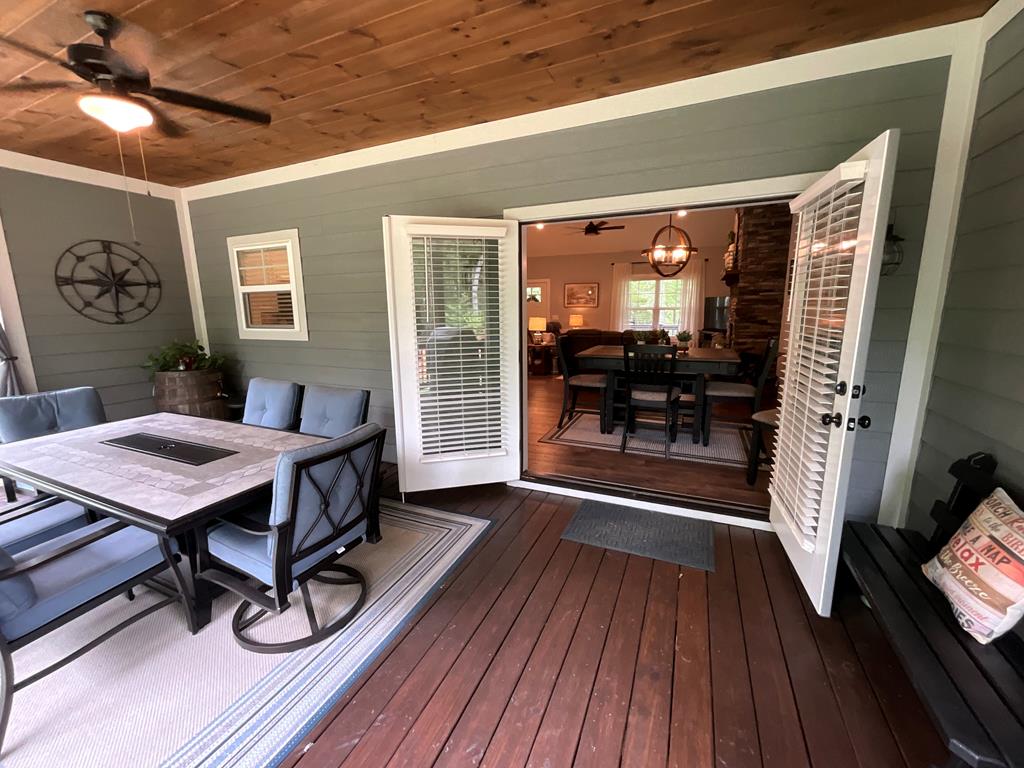 Ellijay, Georgia, 30540, United States, 3 Bedrooms Bedrooms, ,2 BathroomsBathrooms,Residential,For Sale,1911460