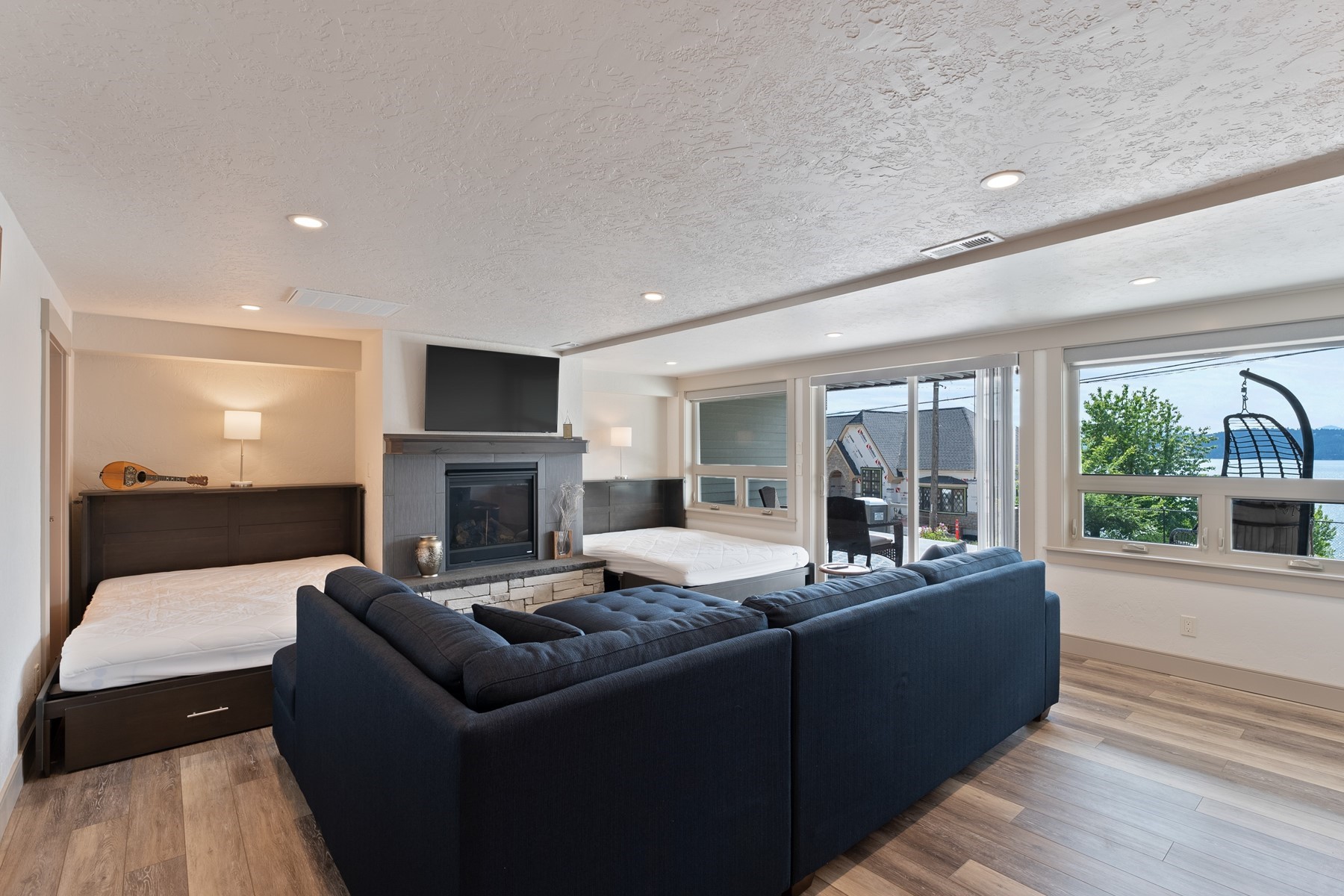  Silver Beach Luxury Lake View Living - 物件實景
