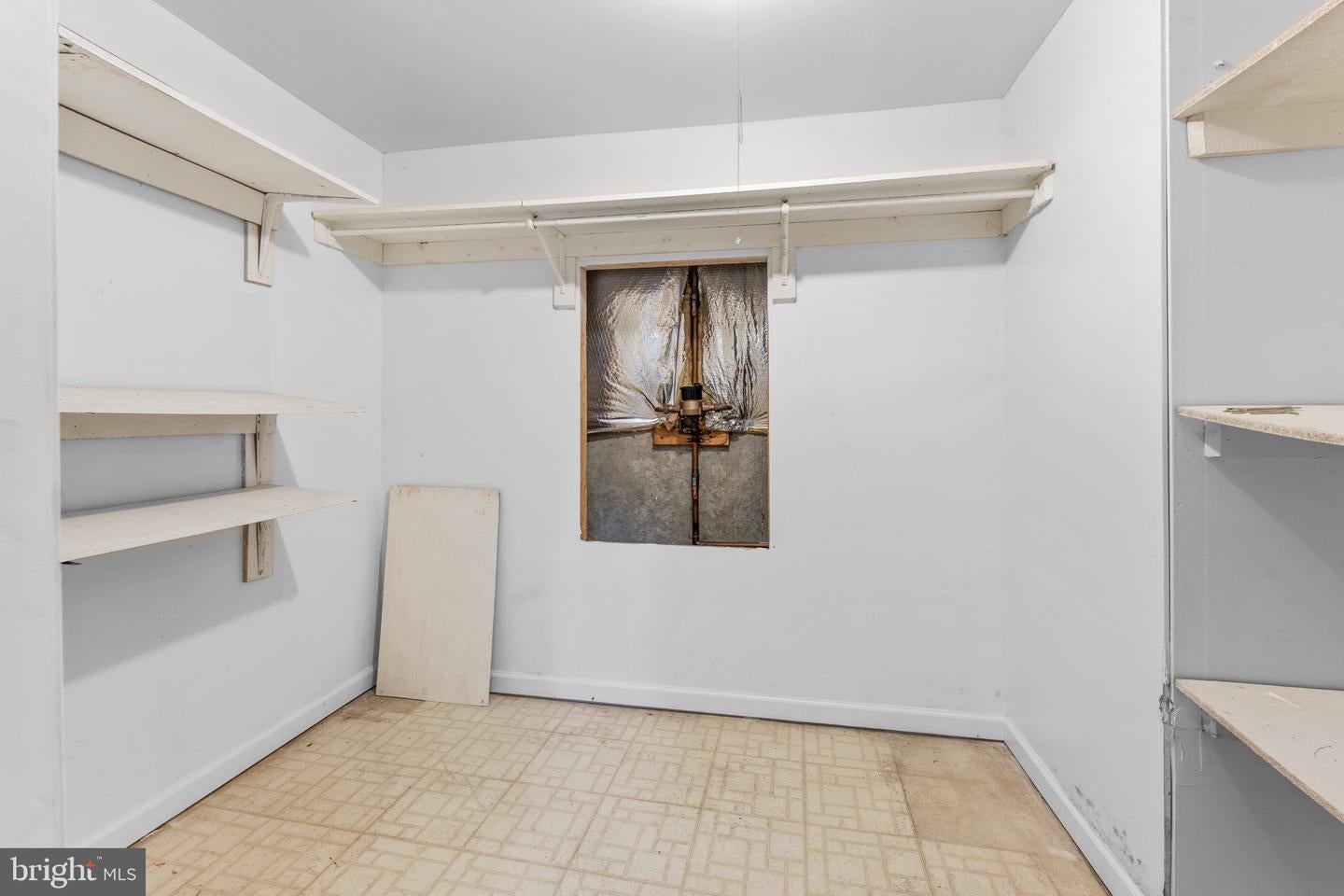 BOWIE, Maryland, 20720, United States, 4 Bedrooms Bedrooms, ,4 BathroomsBathrooms,Residential,For Sale,1897173