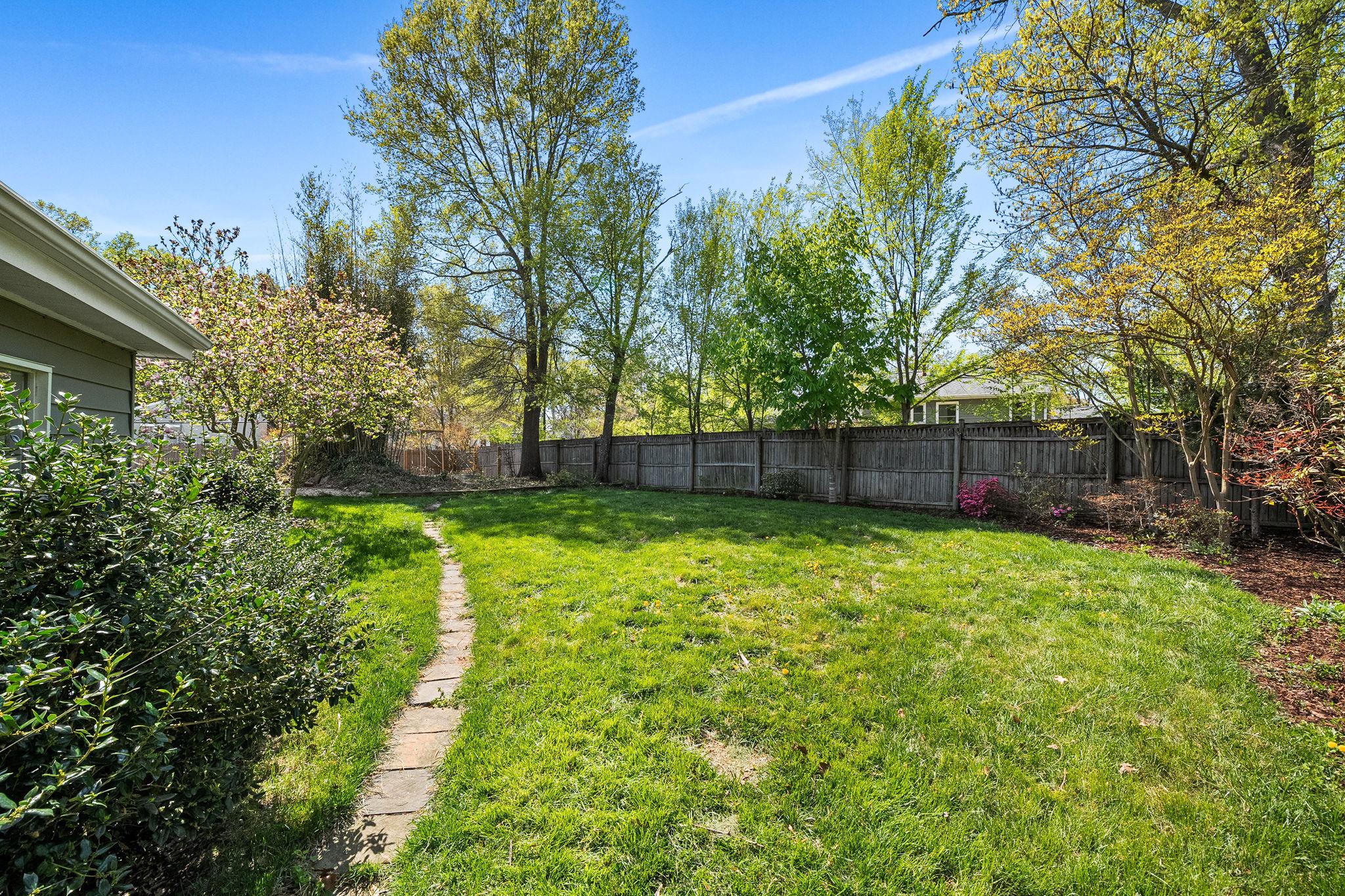  8508 Crowley Place, Alexandria, VA, 22308 - 物件實景